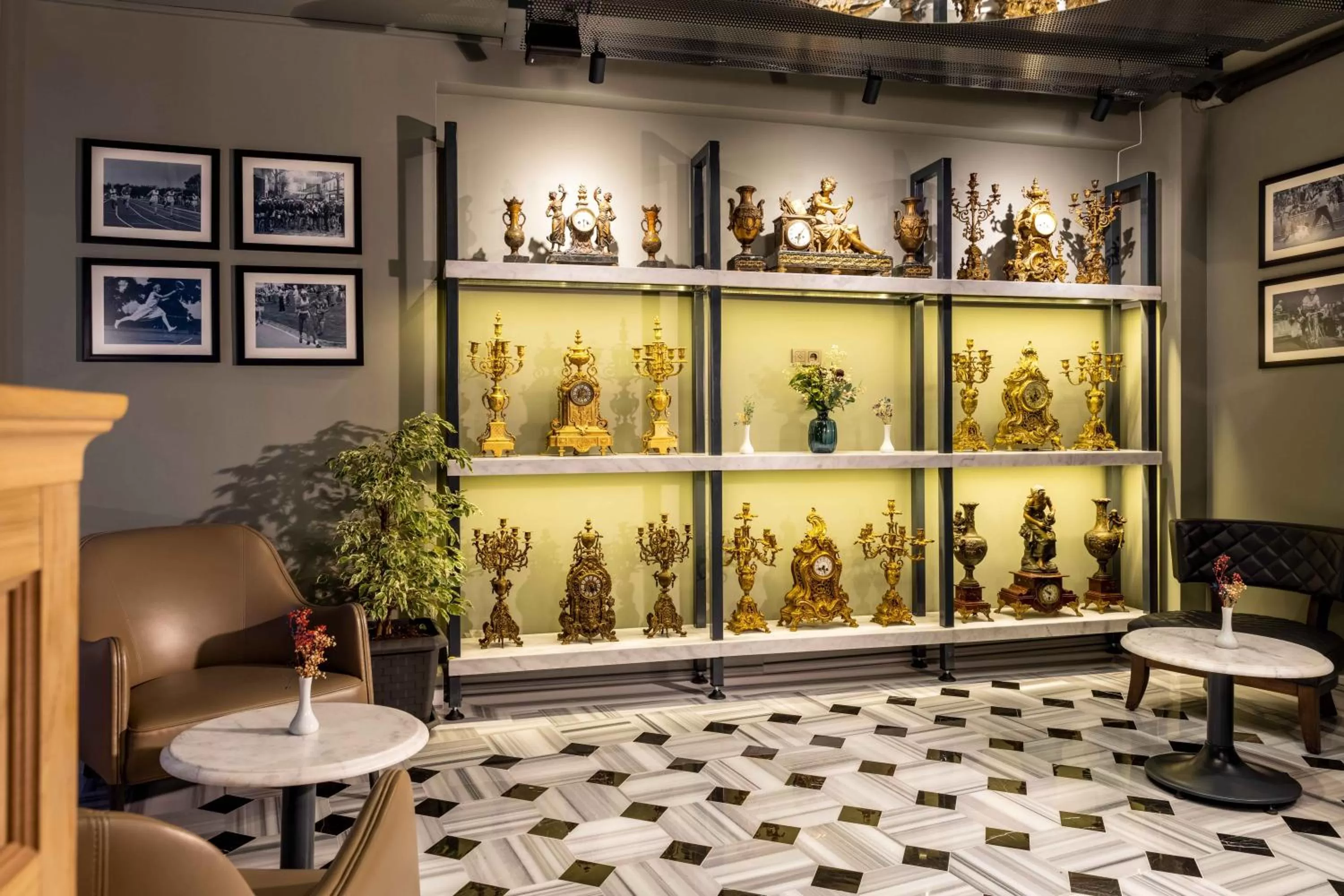 Lobby or reception in Marius Hotel