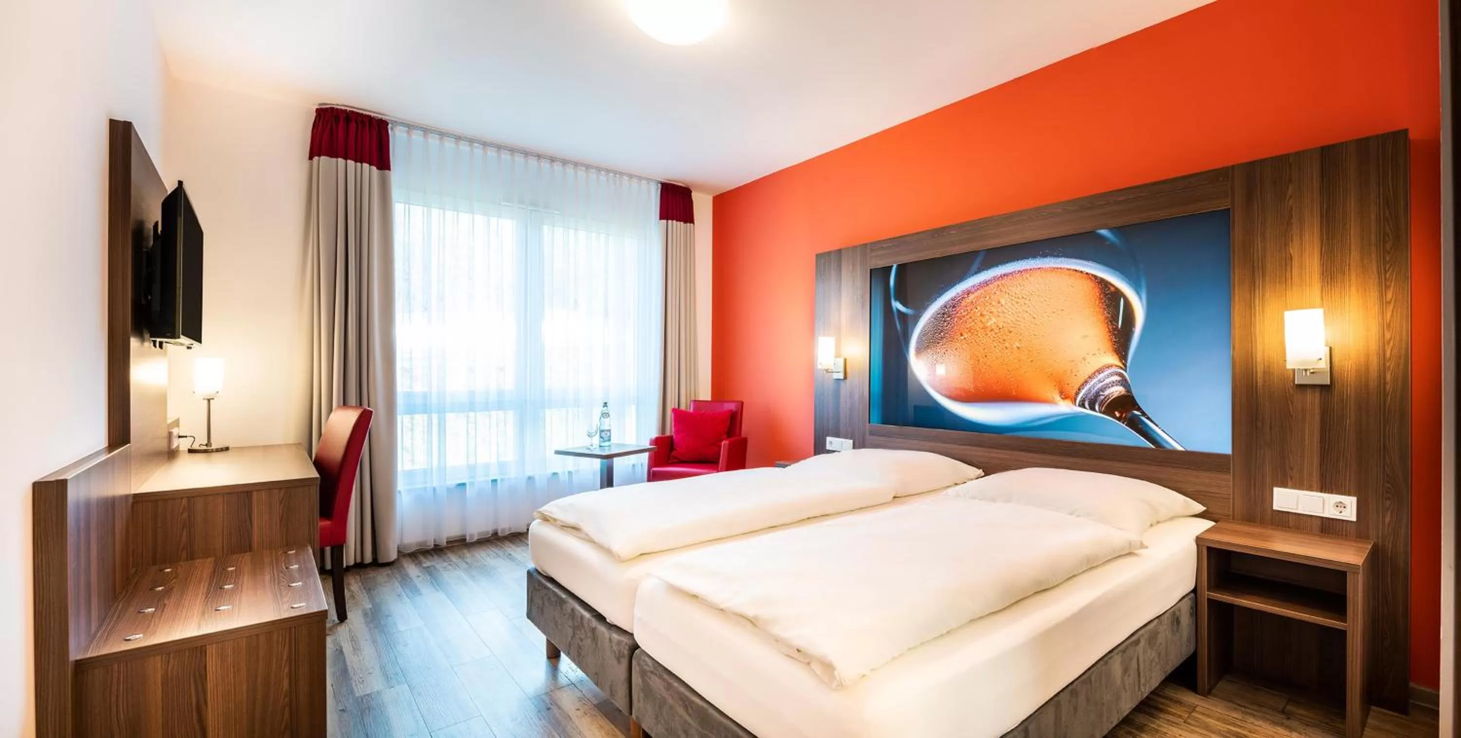 Bed in Schroeders Wein-Style-Hotel