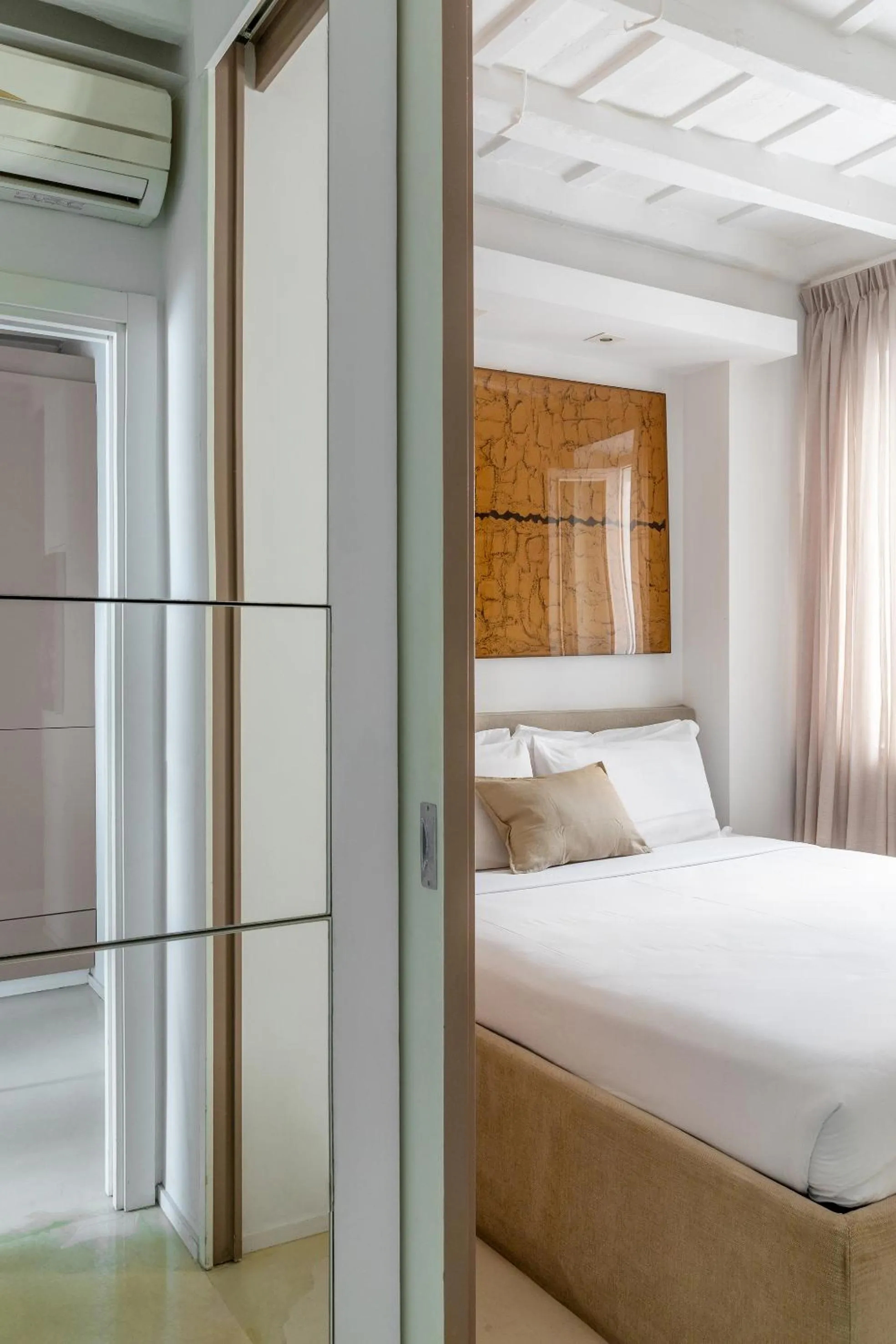 Photo of the whole room, Bed in BDB Rooms Margutta