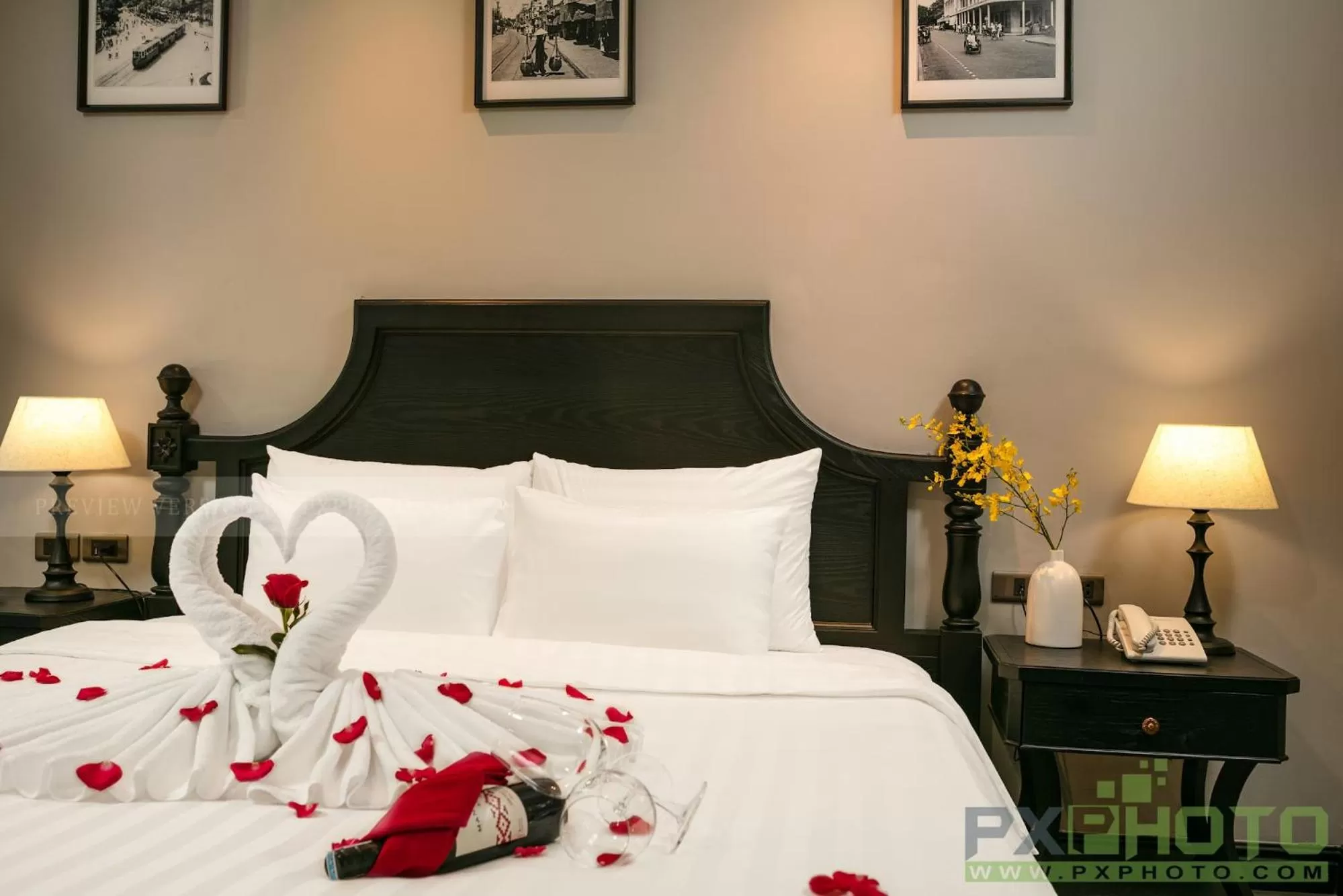 Bed in Hanoi Paradise Center Hotel & Spa