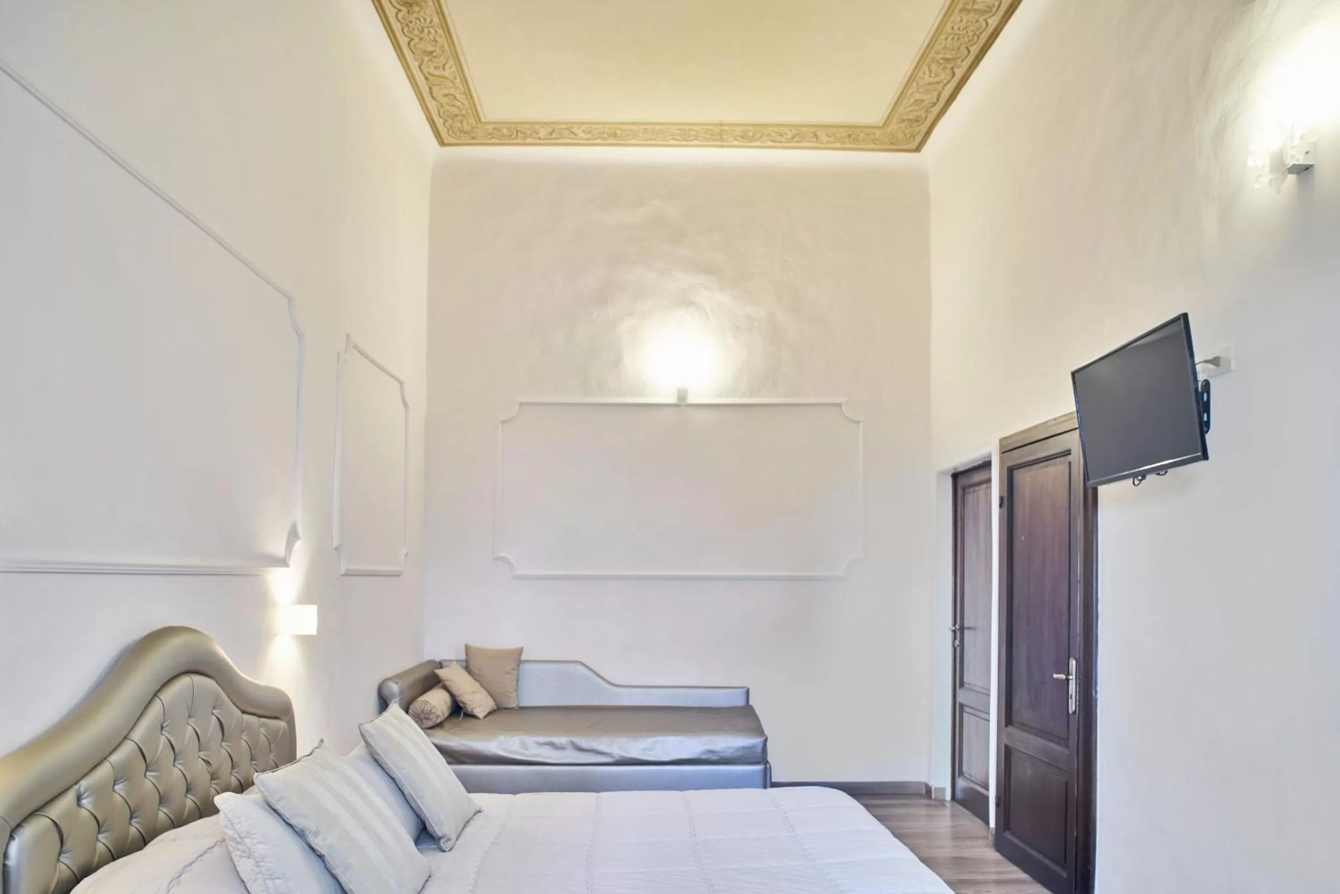 Bedroom, Bed in Palazzo del Magnifico B&B