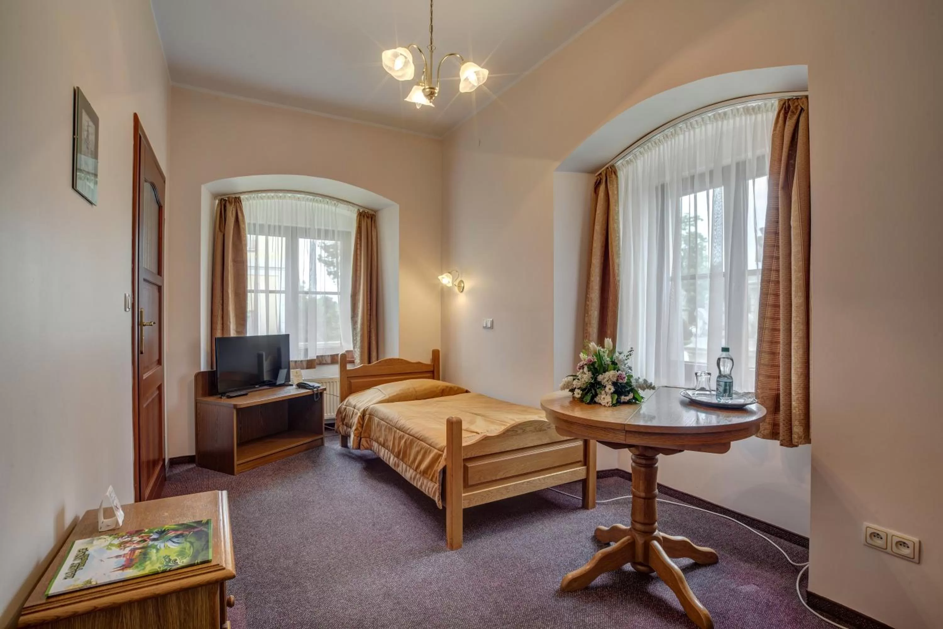 TV and multimedia, Bed in Hotel Książ