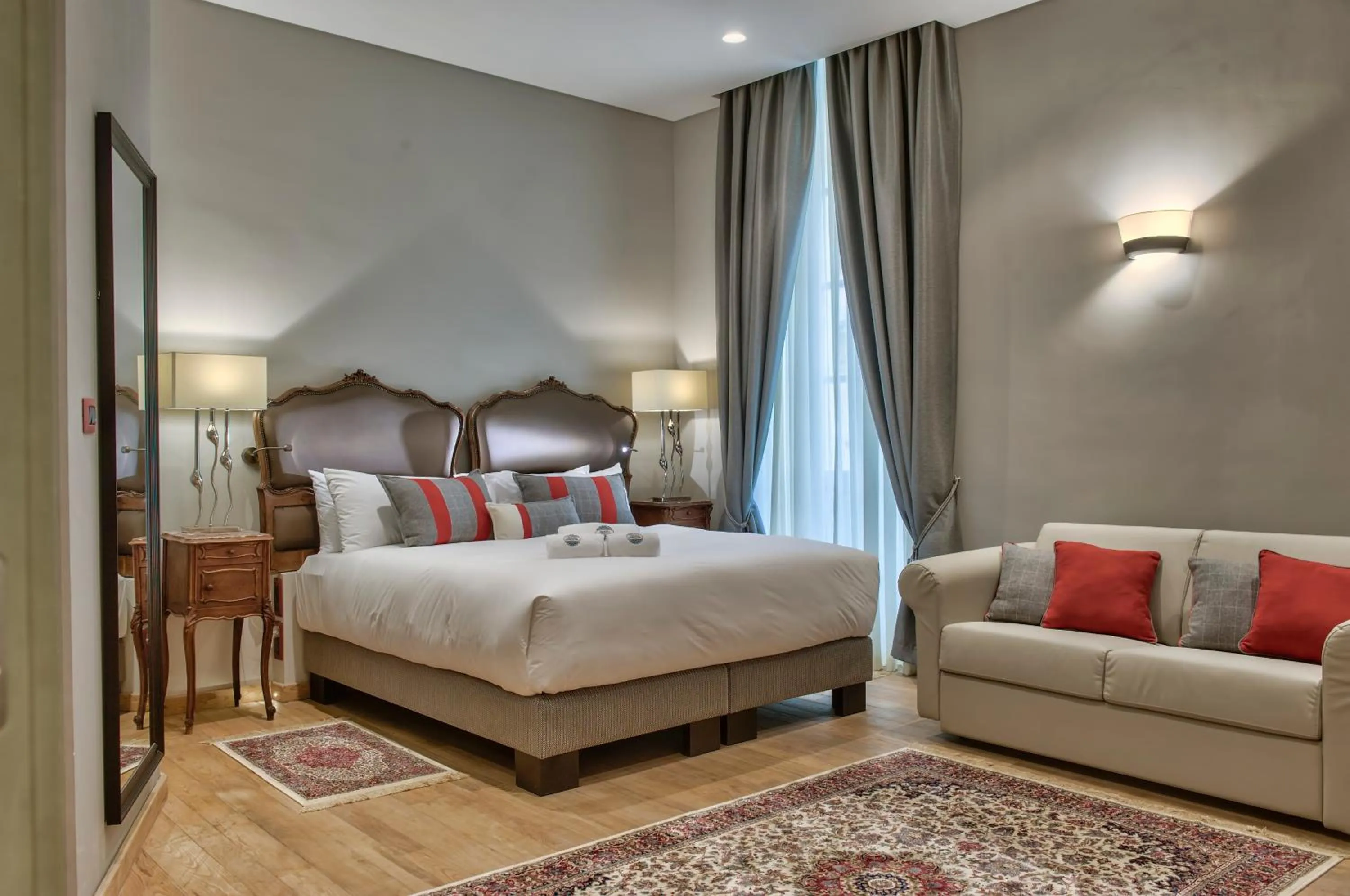 Photo of the whole room, Bed in Palazzo Consiglia - IK Collection