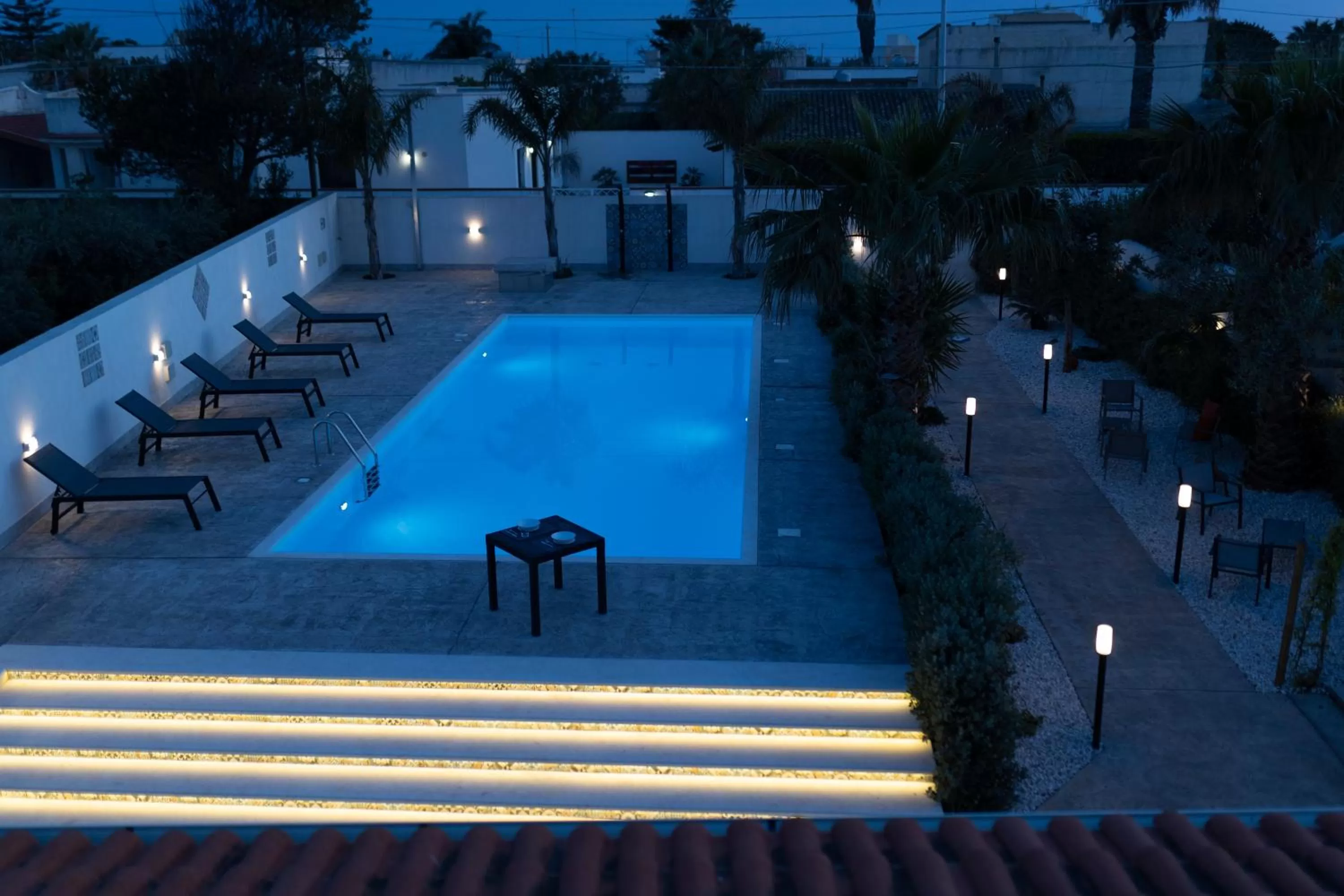 MrBrown - Cinzia Resort Beach