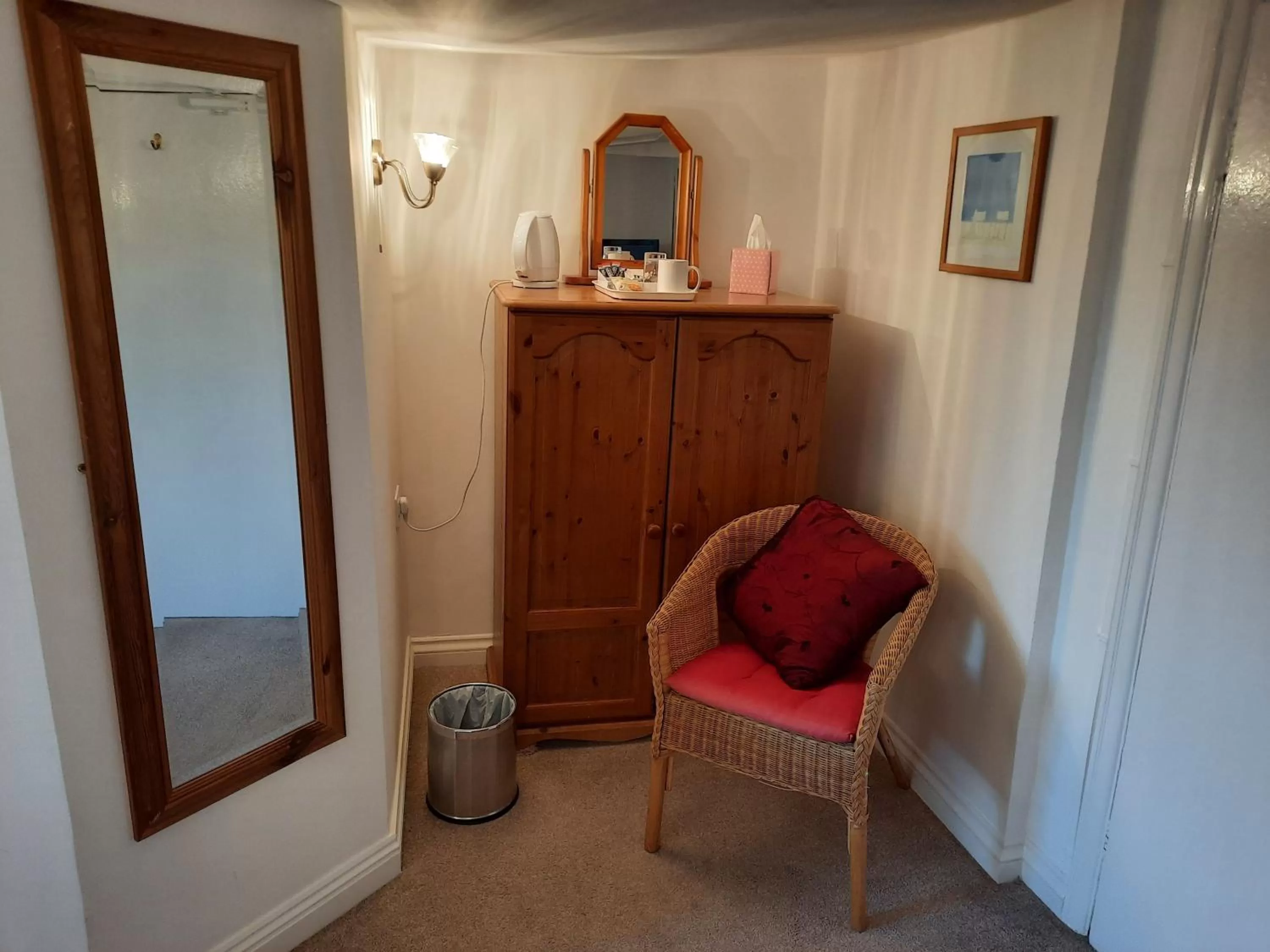 TV and multimedia in The White Cottage