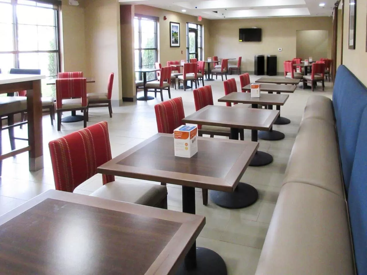 Breakfast in Comfort Suites Piedmont - Greenville South