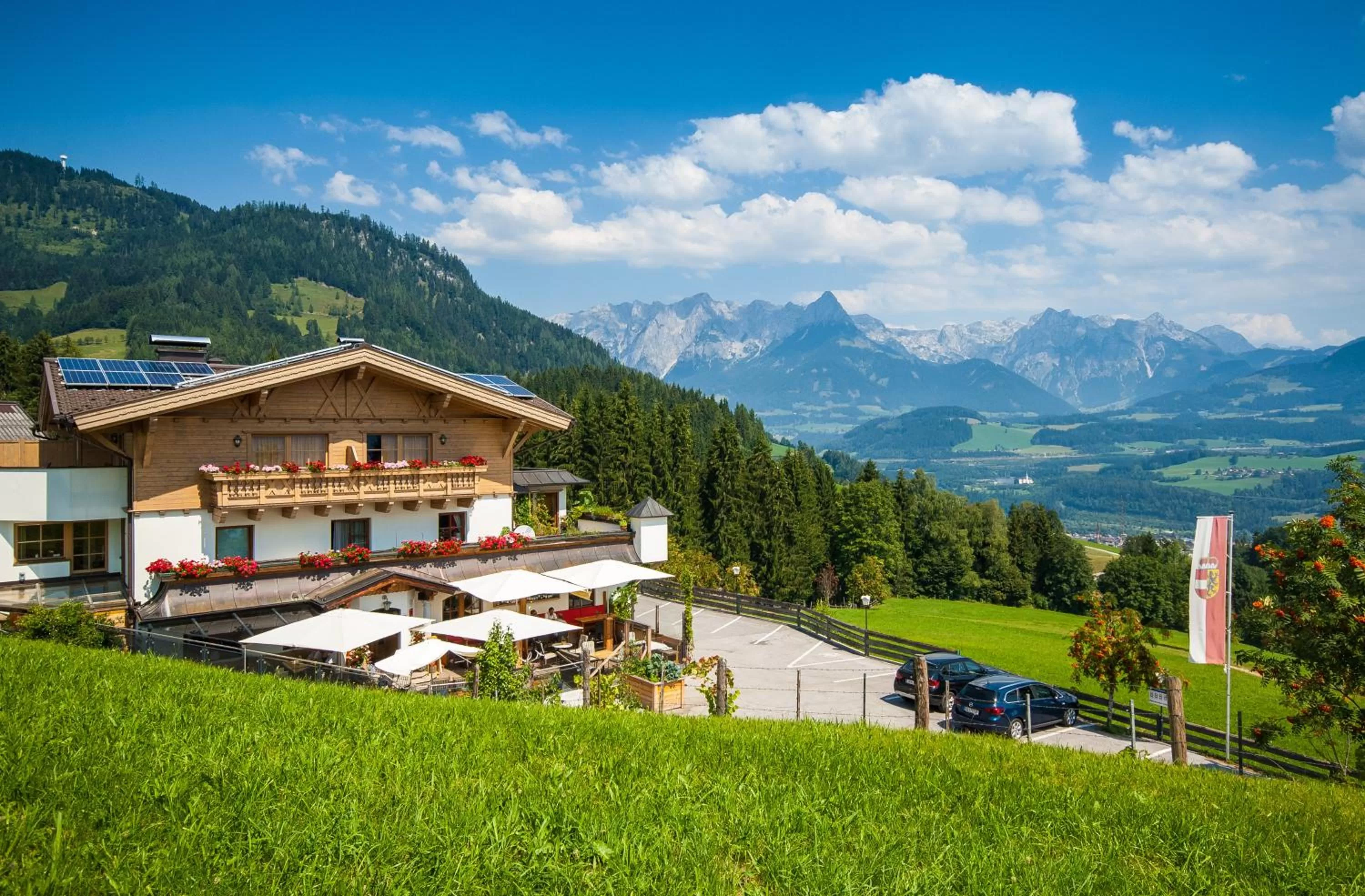Bird's eye view in Hotel und Alpen Apartments mit Sauna - Bürglhöh