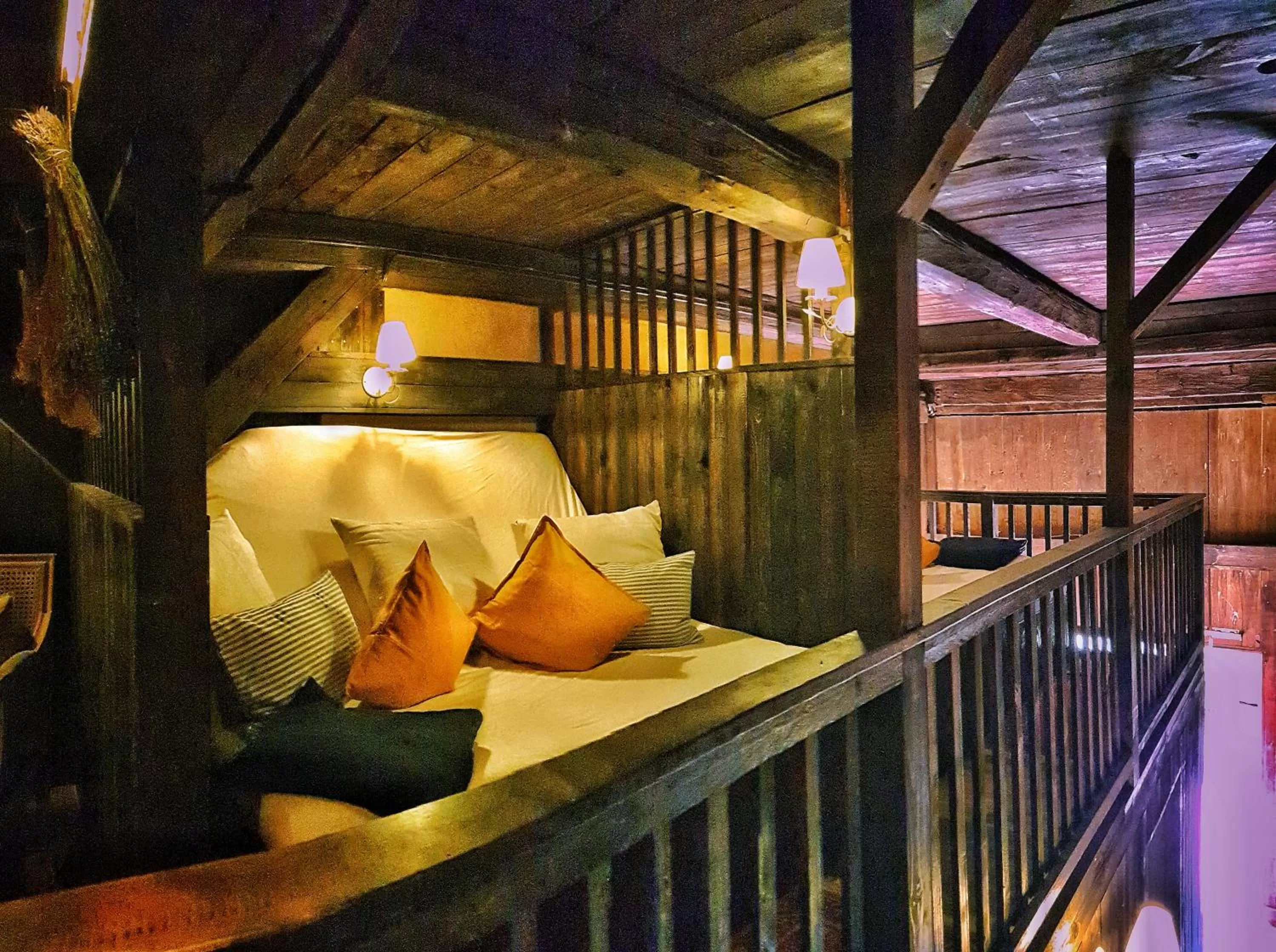 Spa and wellness centre/facilities, Bed in Hotel Wellness Goldenes Fass Meißen