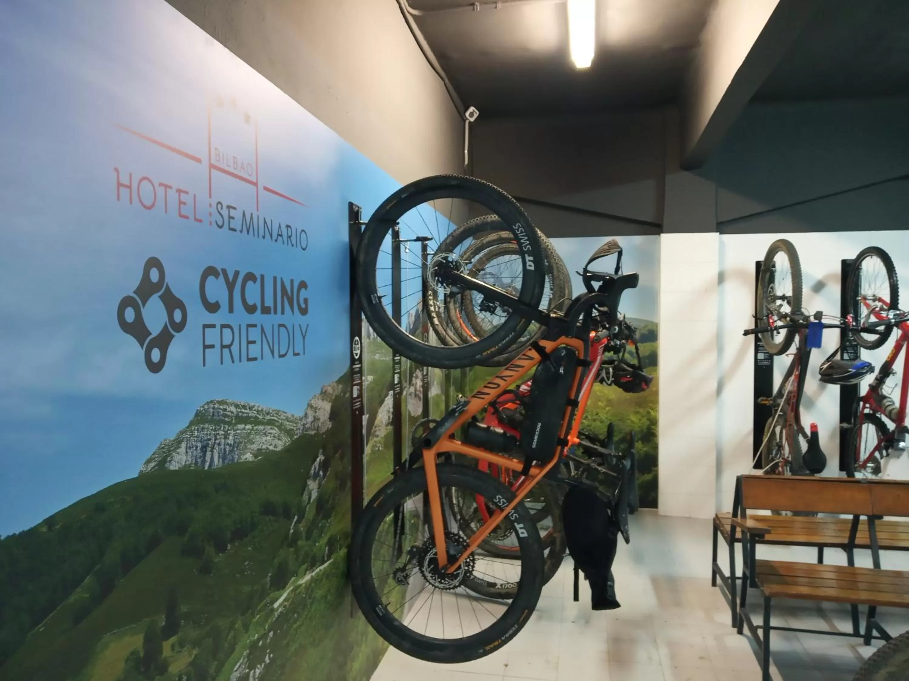 Cycling in Hotel Seminario Aeropuerto Bilbao
