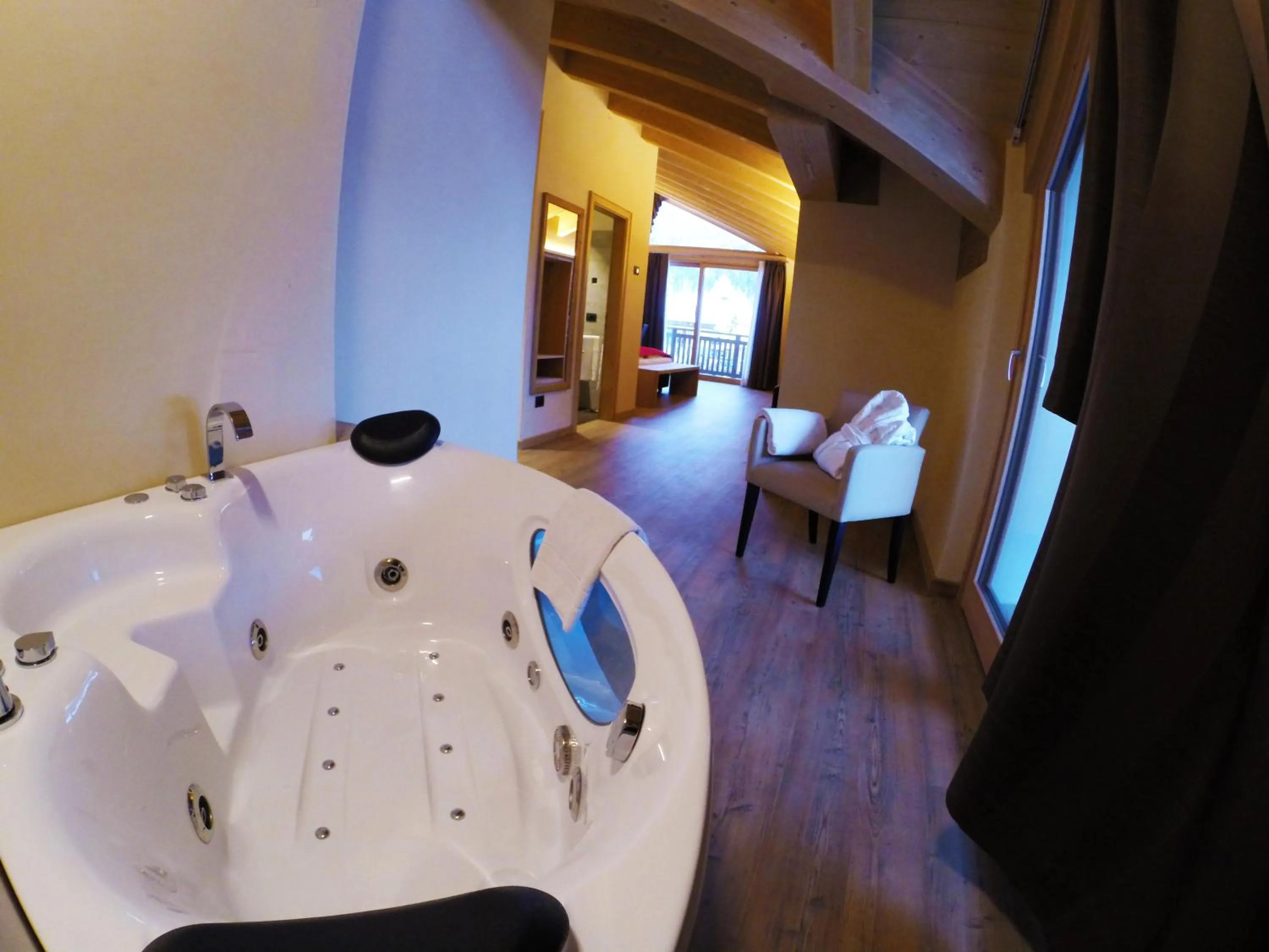 Photo of the whole room in Francesin Active Hotel