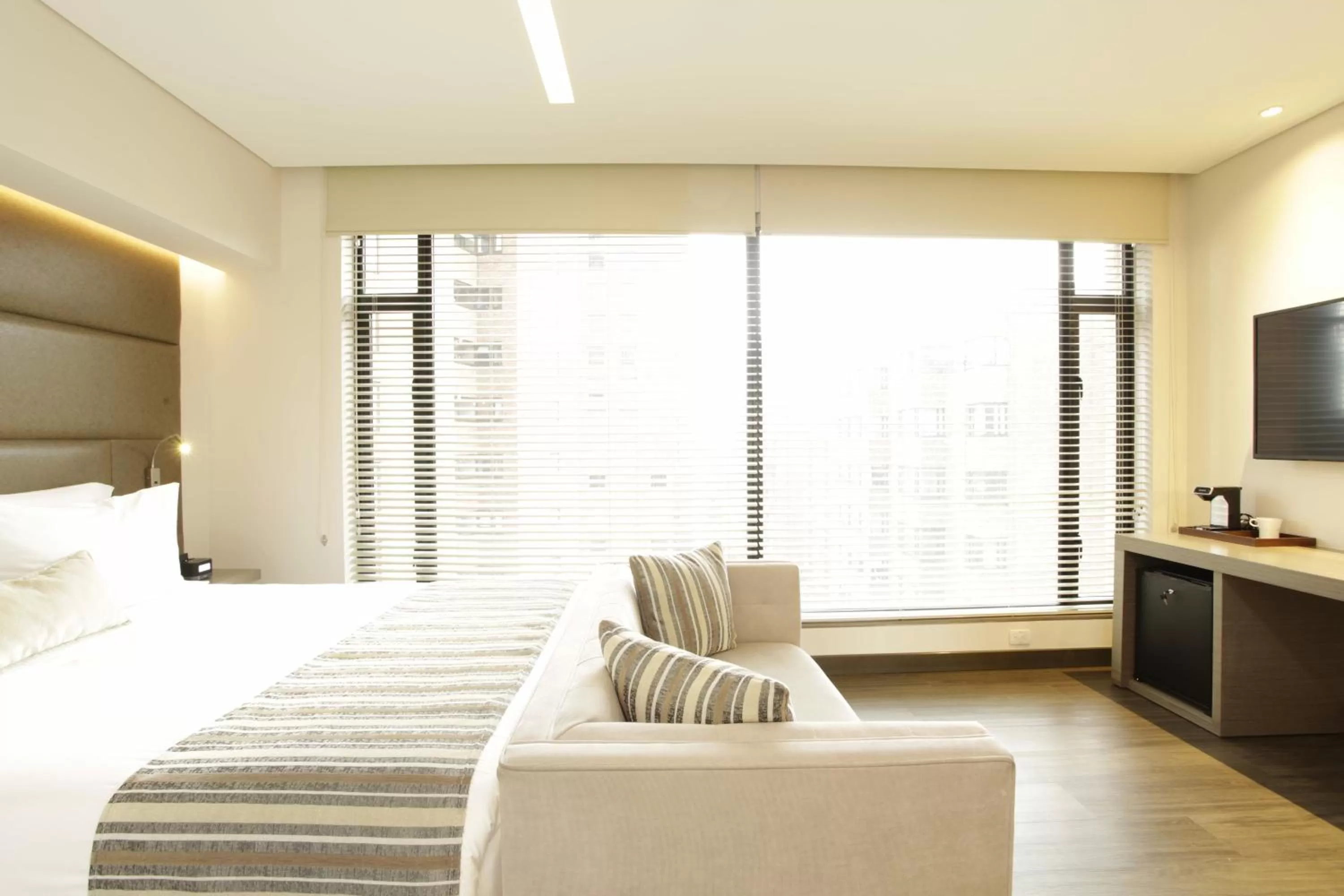 Bedroom in bs Rosales Hotel