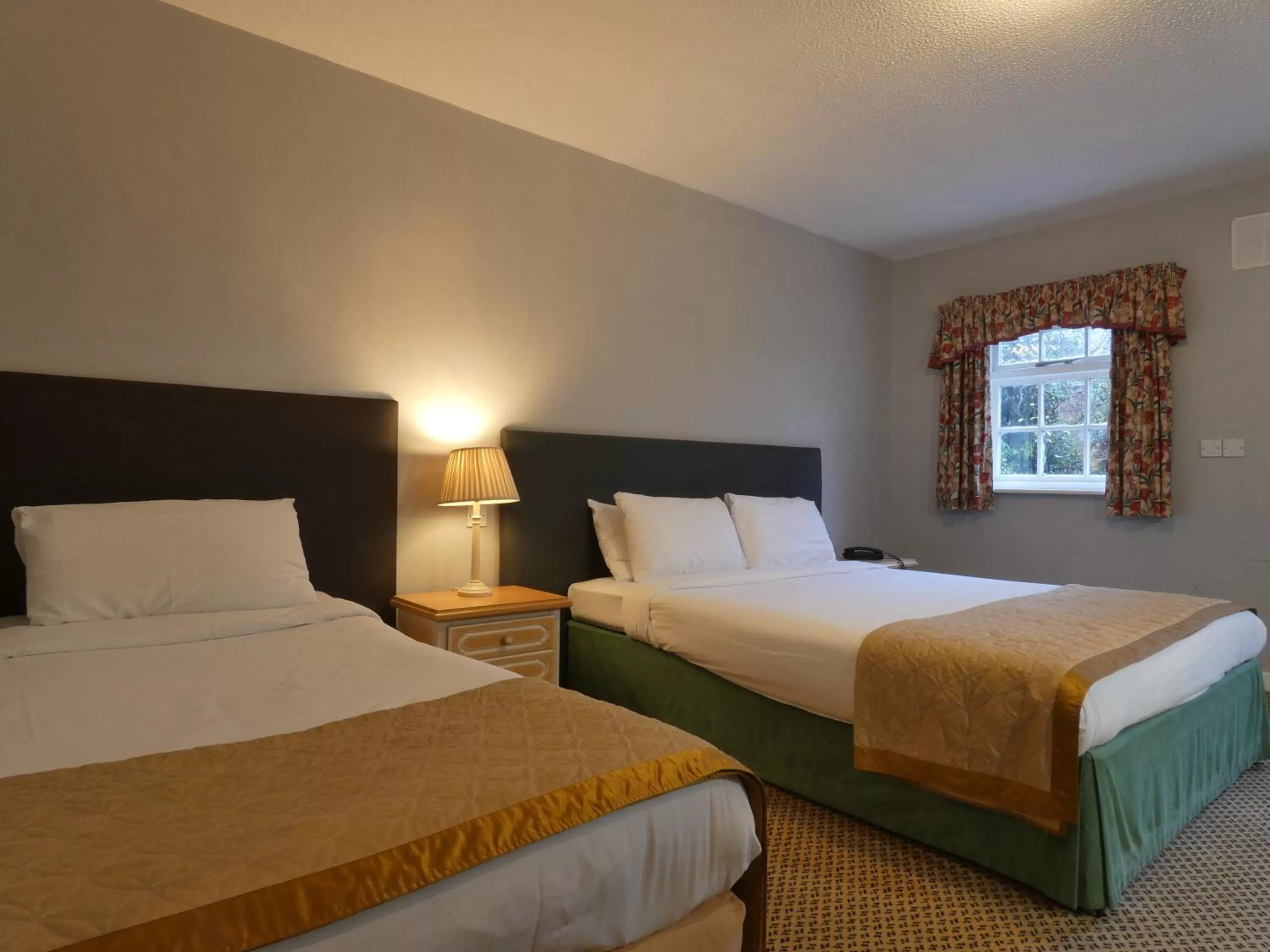 Bed in Marston Farm Hotel