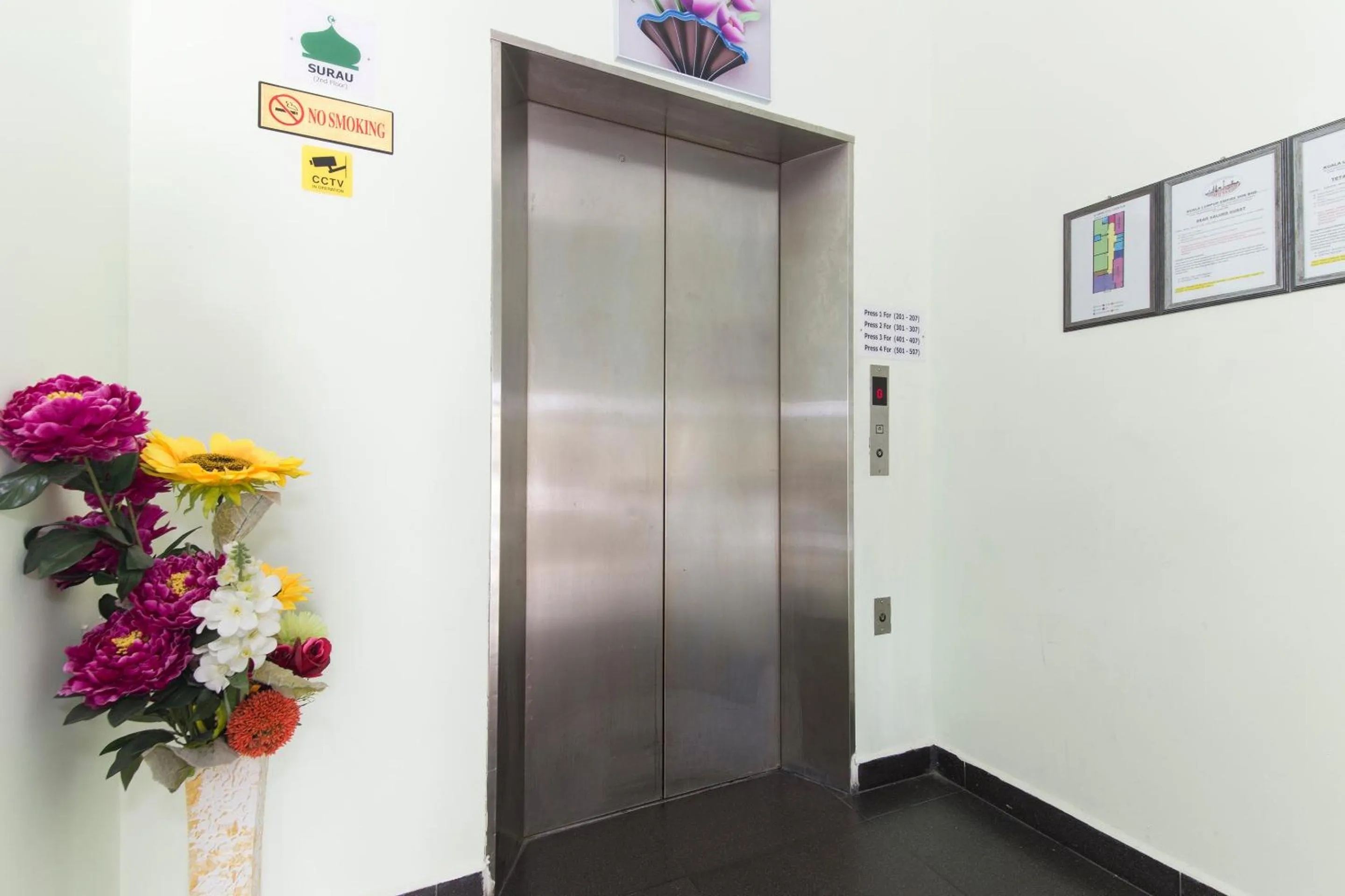 Lobby or reception in OYO 444 KL Empire Hotel