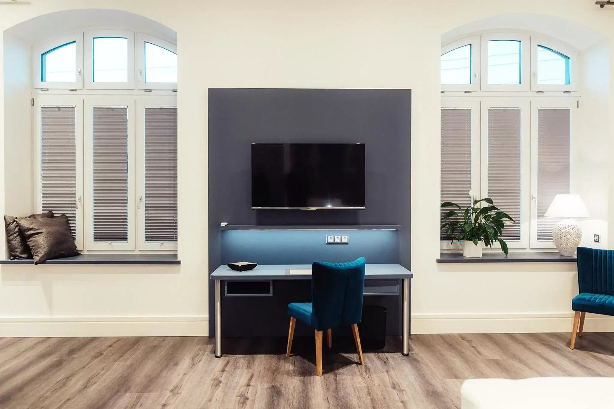 Large Double Room in Hotel - Pension & Gaststätte "Alter König" Large Double Room in Hotel - Pension & Gaststätte "Alter König"