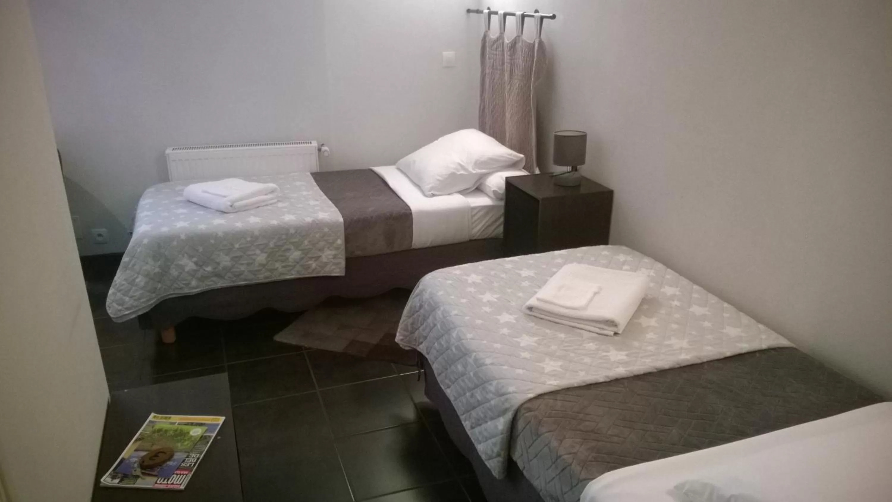 Bed in Chambres D'Hotes La Maison Des Chiens Verts