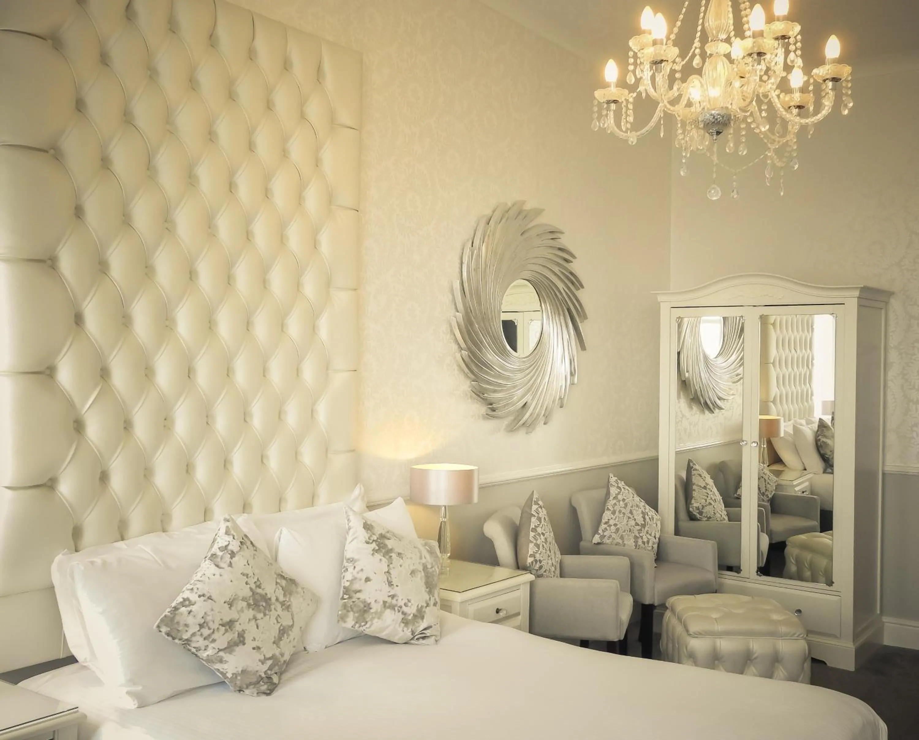 Bed in Park House Hotel