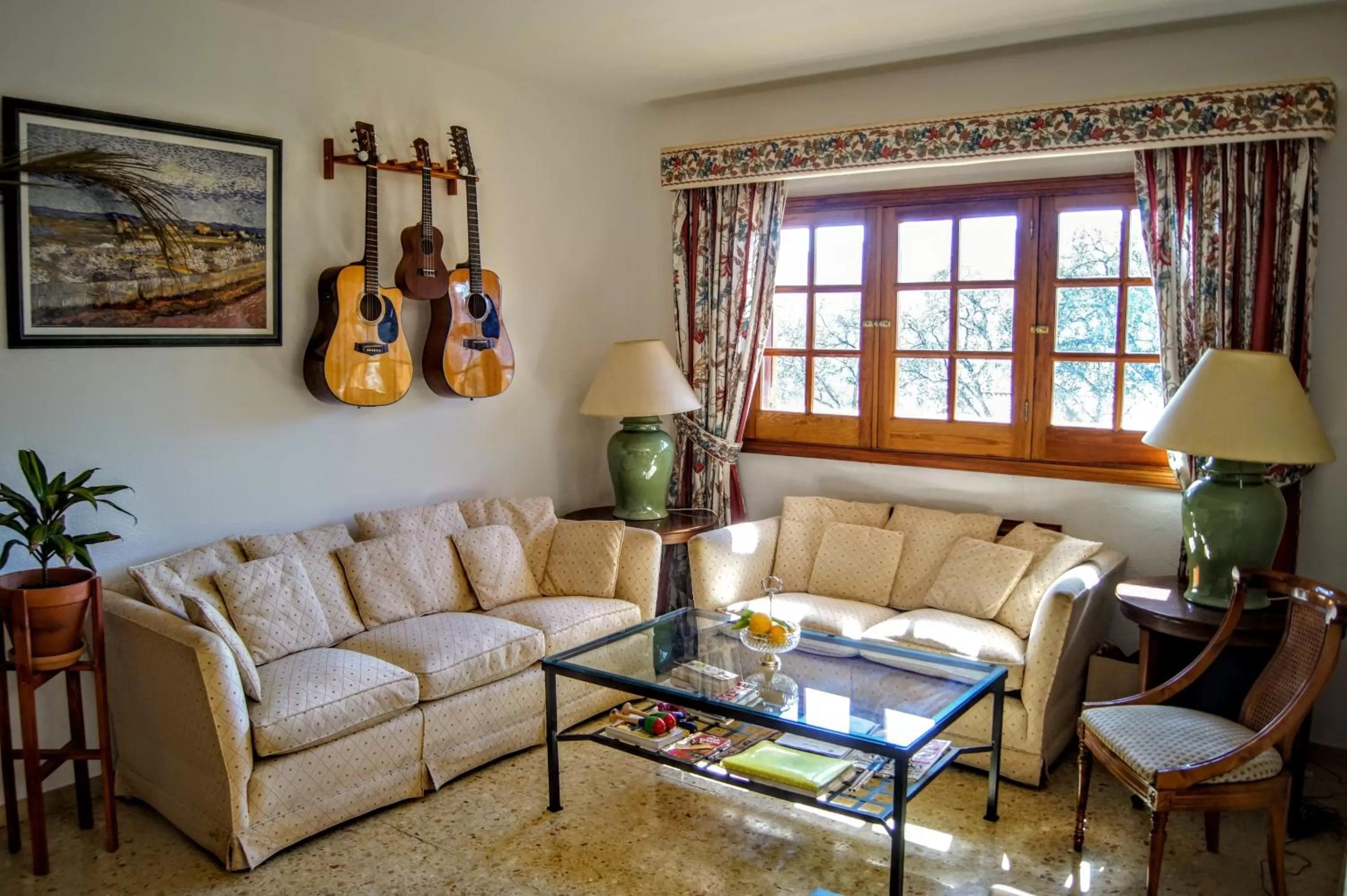 Living room in La Vista Verde