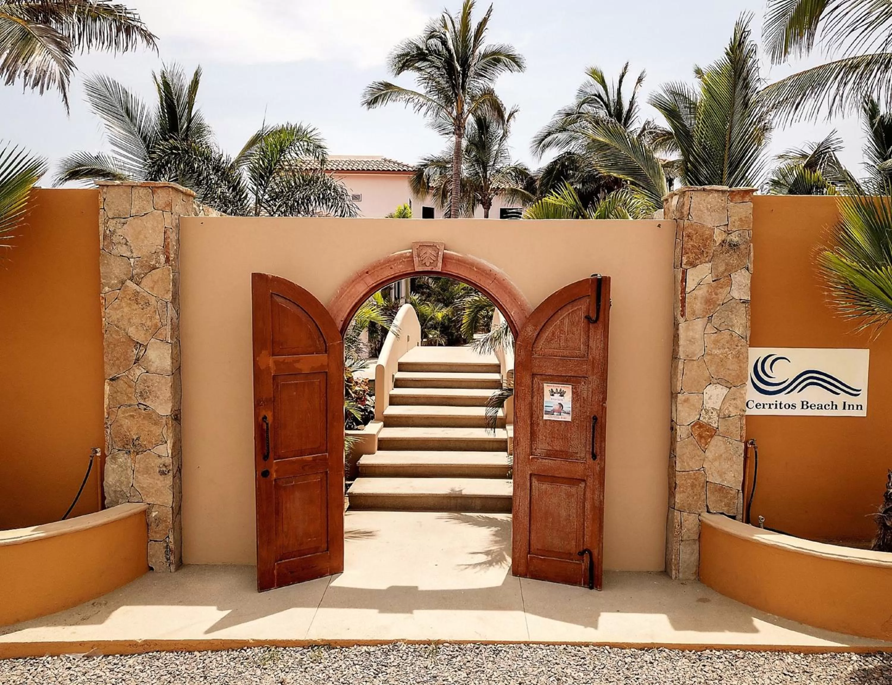 Property building in Cerritos Beach Inn