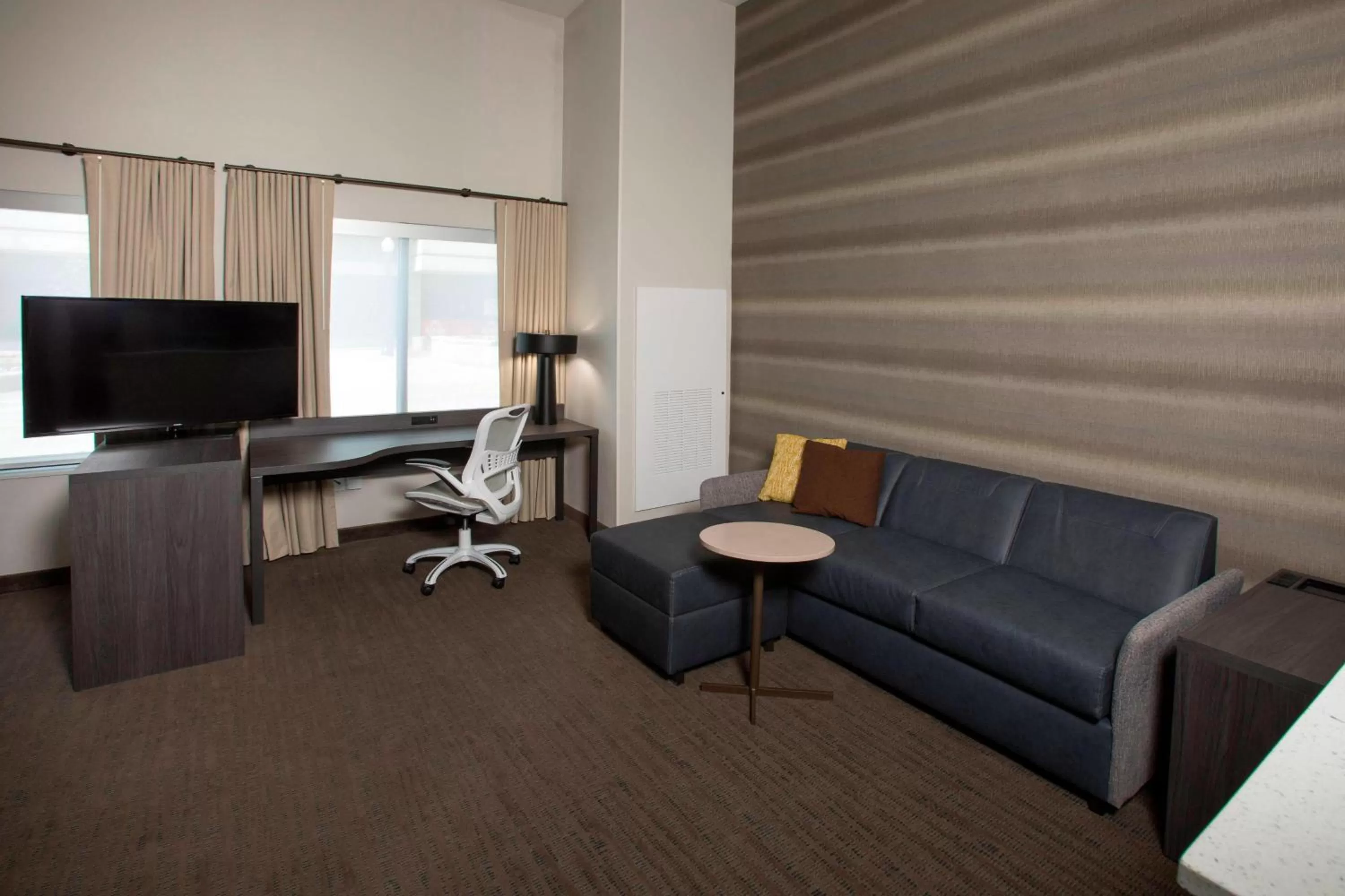 King Studio with Sofa Bed, City View and Adapted Tub - Mobility Accessible in Residence Inn by Marriott Tulsa Downtown