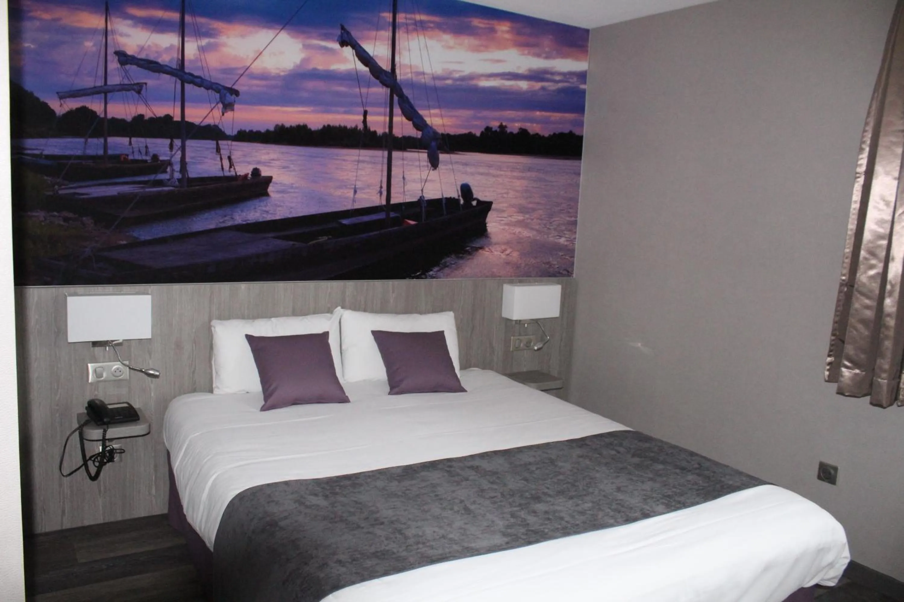 Bed in The Originals City, Hôtel La Terrasse, Tours Nord