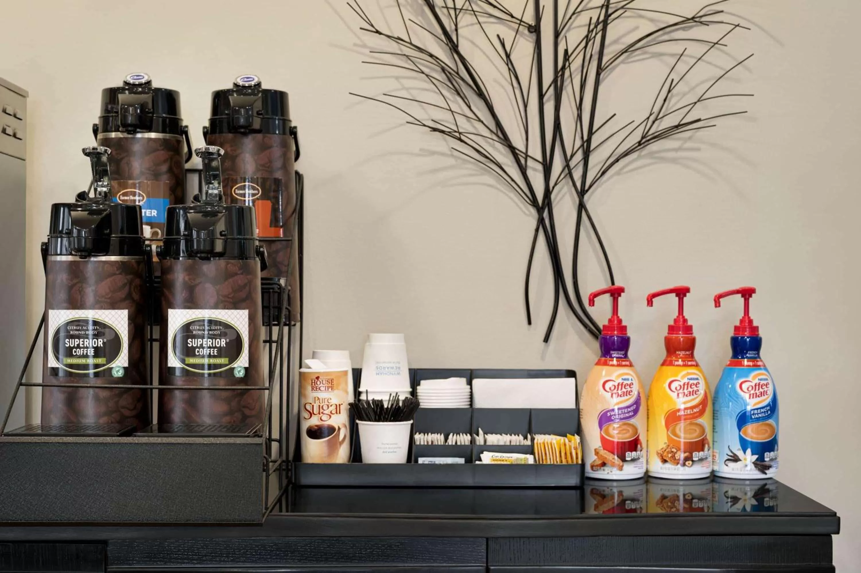 Restaurant/places to eat in Baymont by Wyndham Buffalo