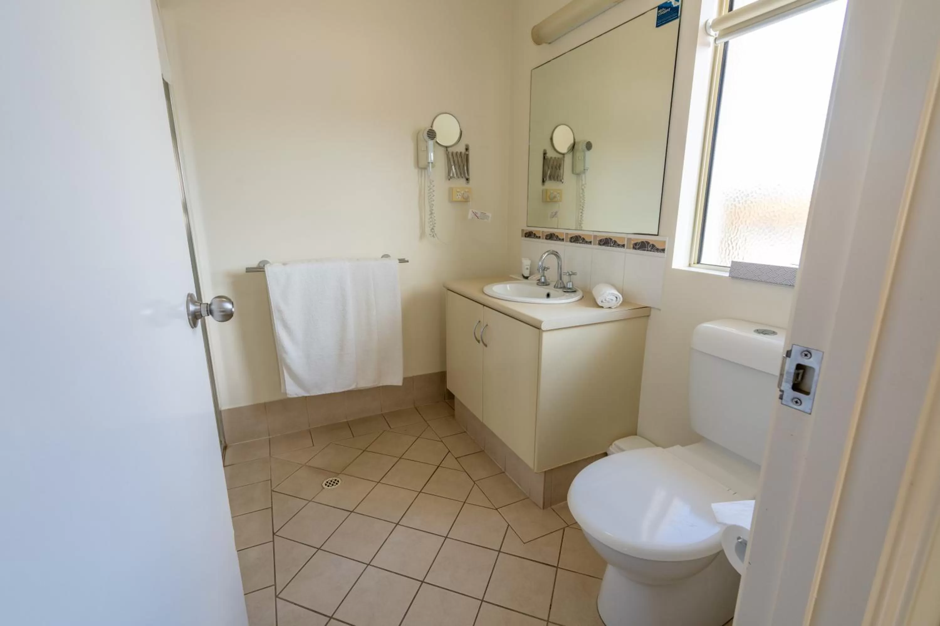 Toilet in Kalbarri Edge Resort