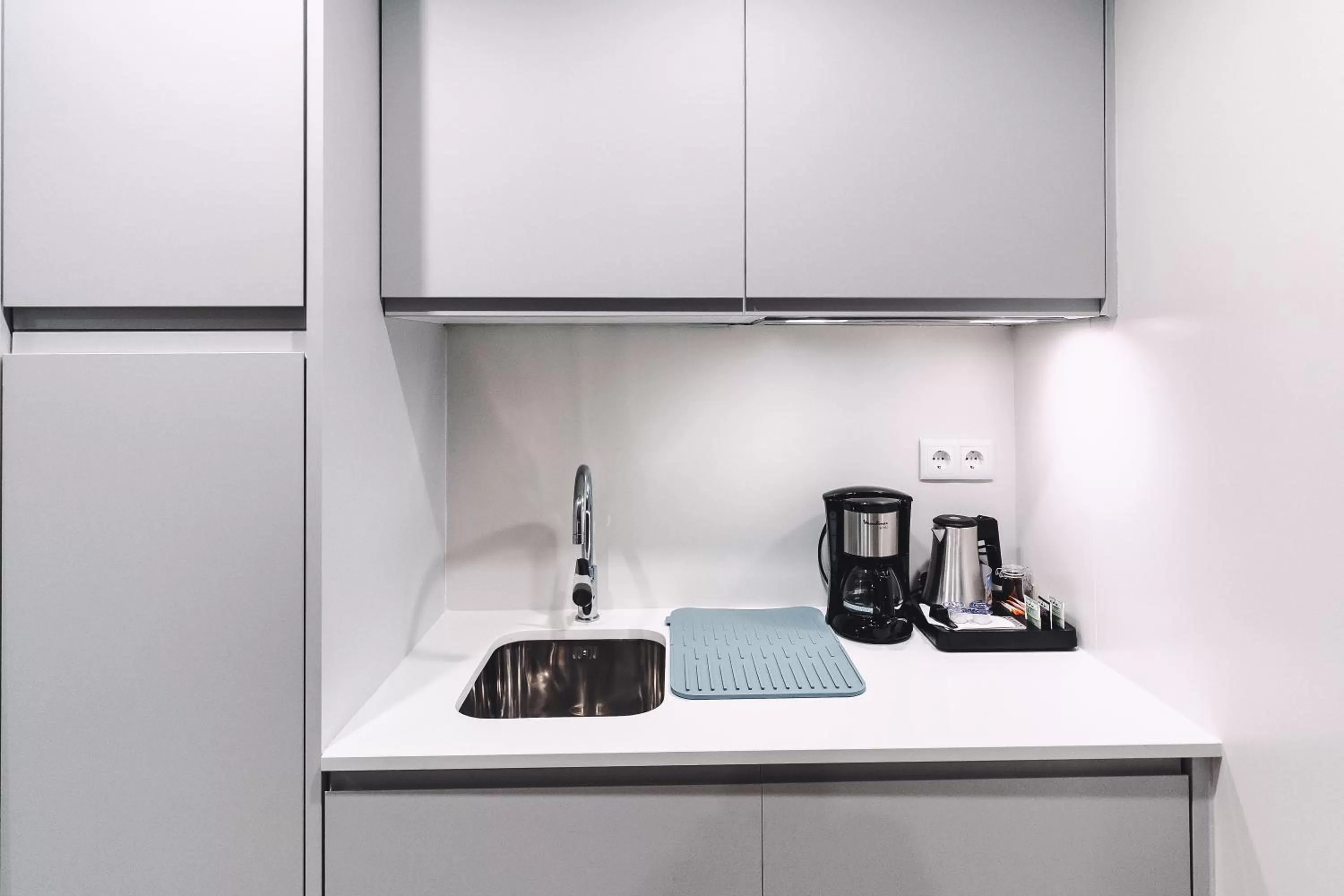 Coffee/tea facilities, Kitchen/Kitchenette in GBH Hotel-Apartamentos Estrella de Mar