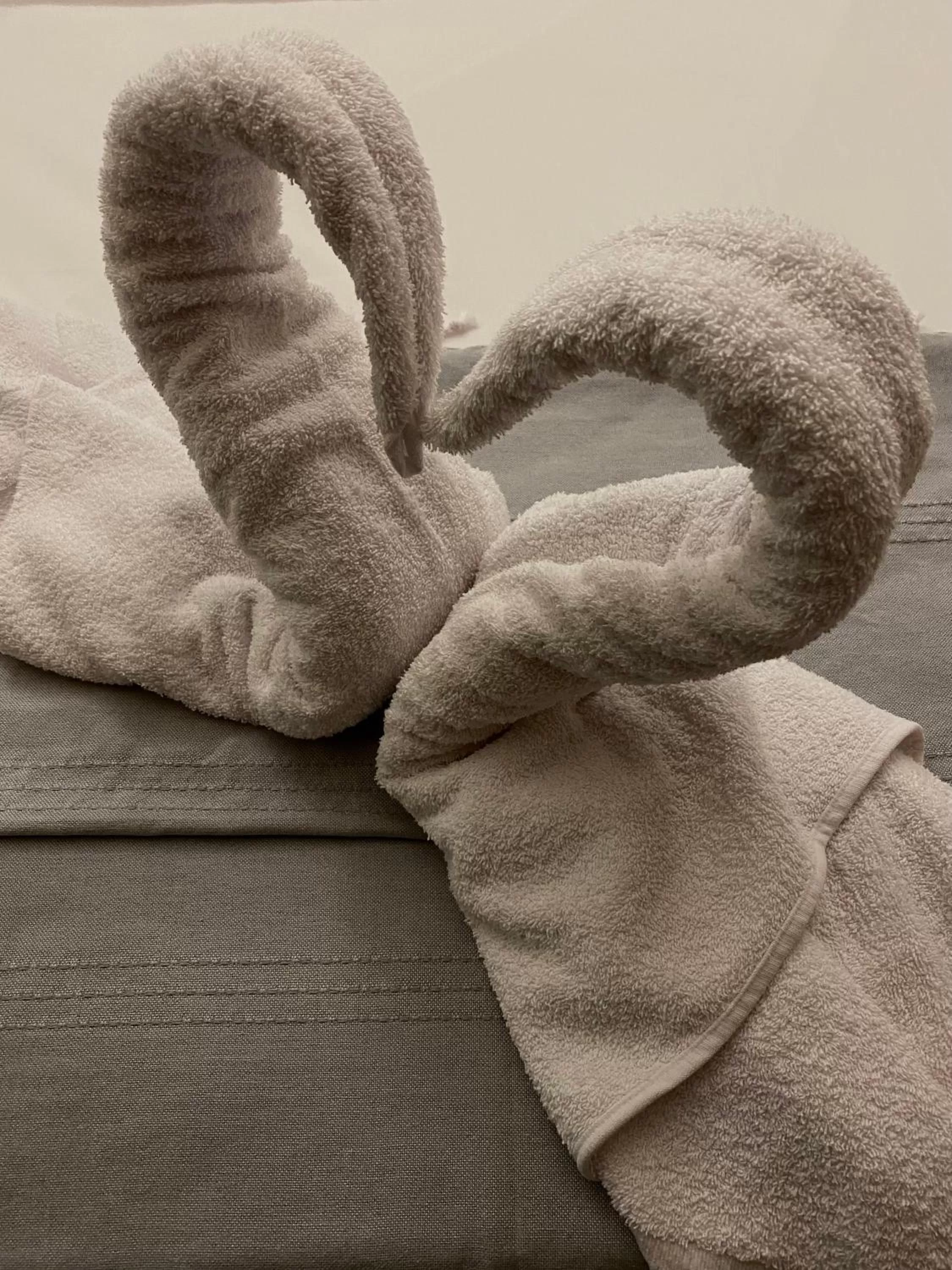 Bedroom, Bed in Hôtel Djerba Authentique - Au centre de Midoun