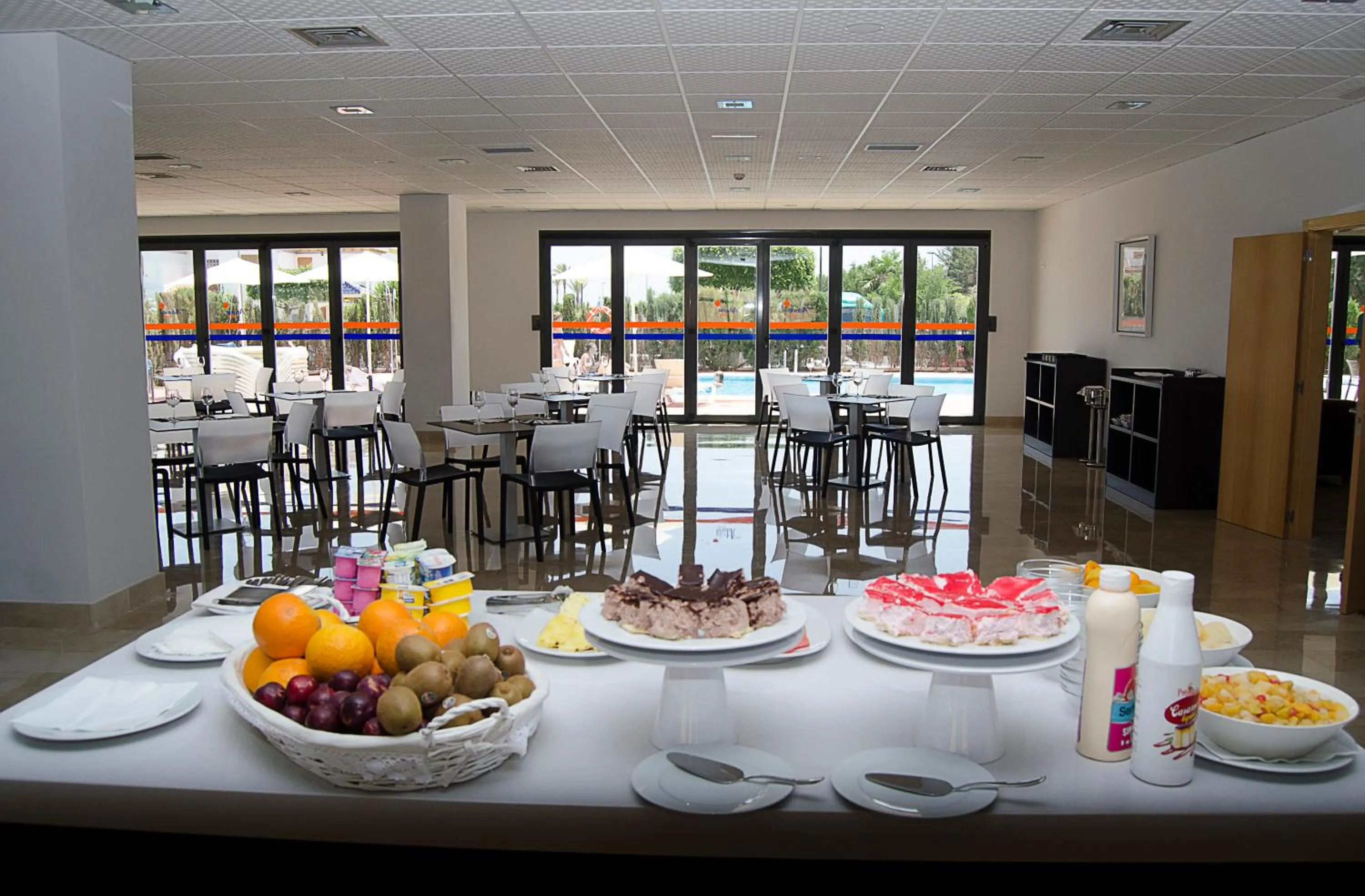 Restaurant/places to eat in Hotel Adaria Vera