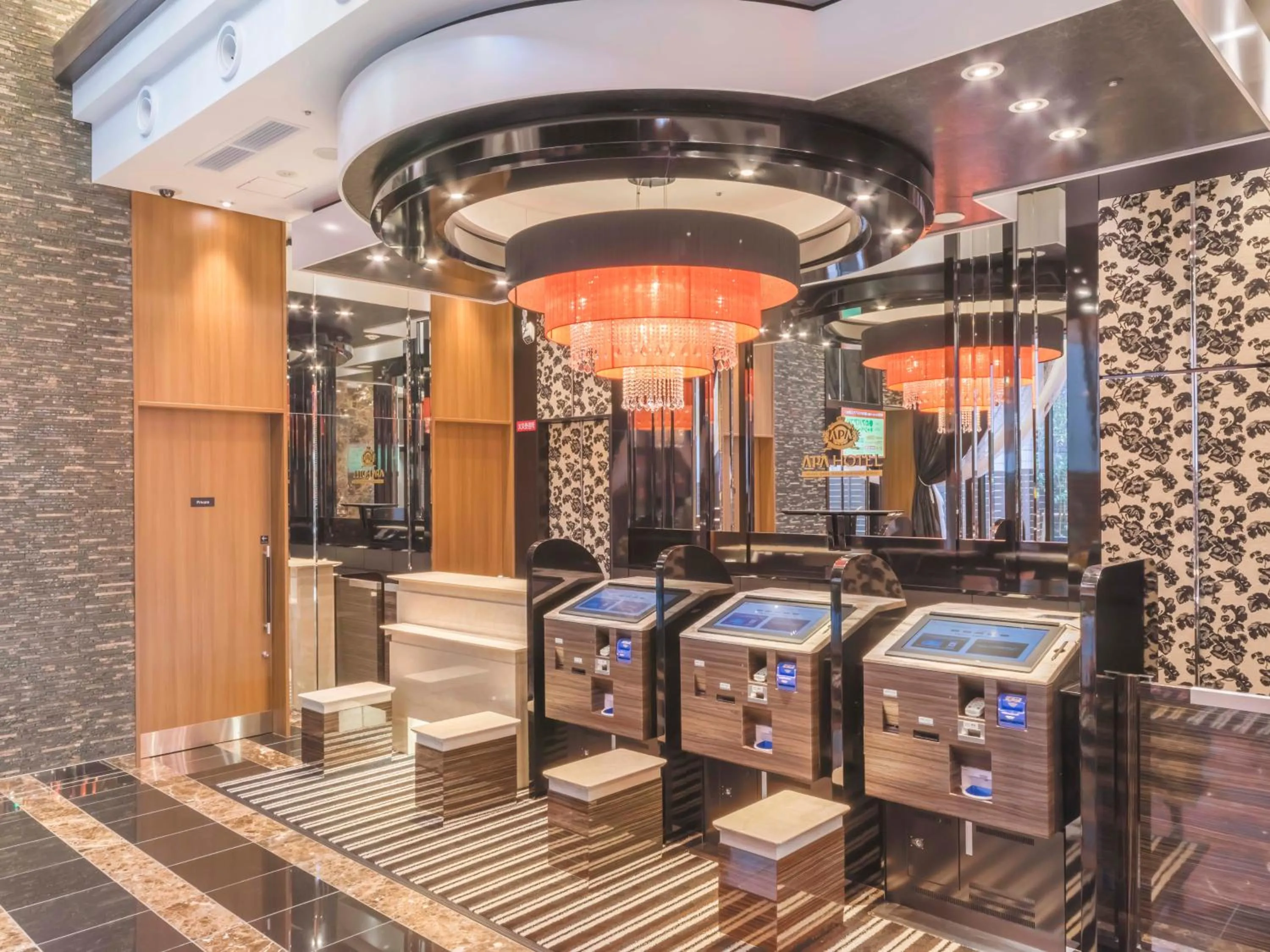 Lobby or reception in APA Hotel Higashi Umeda Minami Morimachi Ekimae