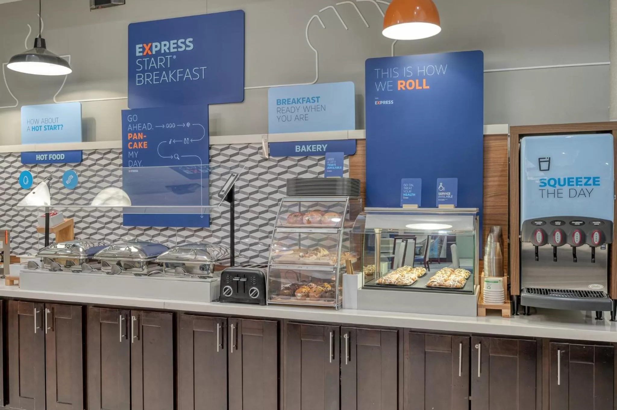 Breakfast in Holiday Inn Express and Suites Edwardsville by IHG