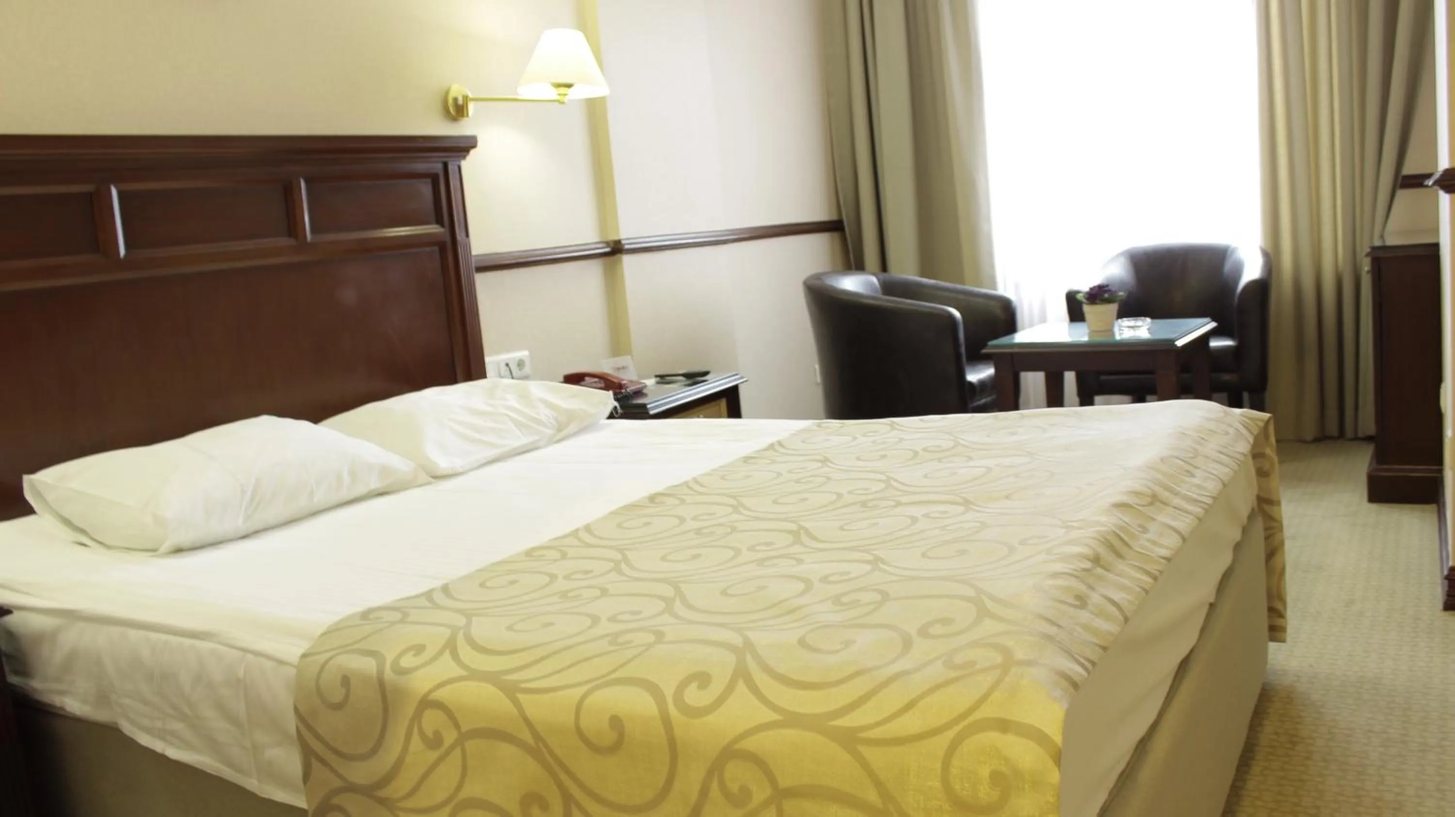 bunk bed, Bed in Topkapi Inter Istanbul Hotel