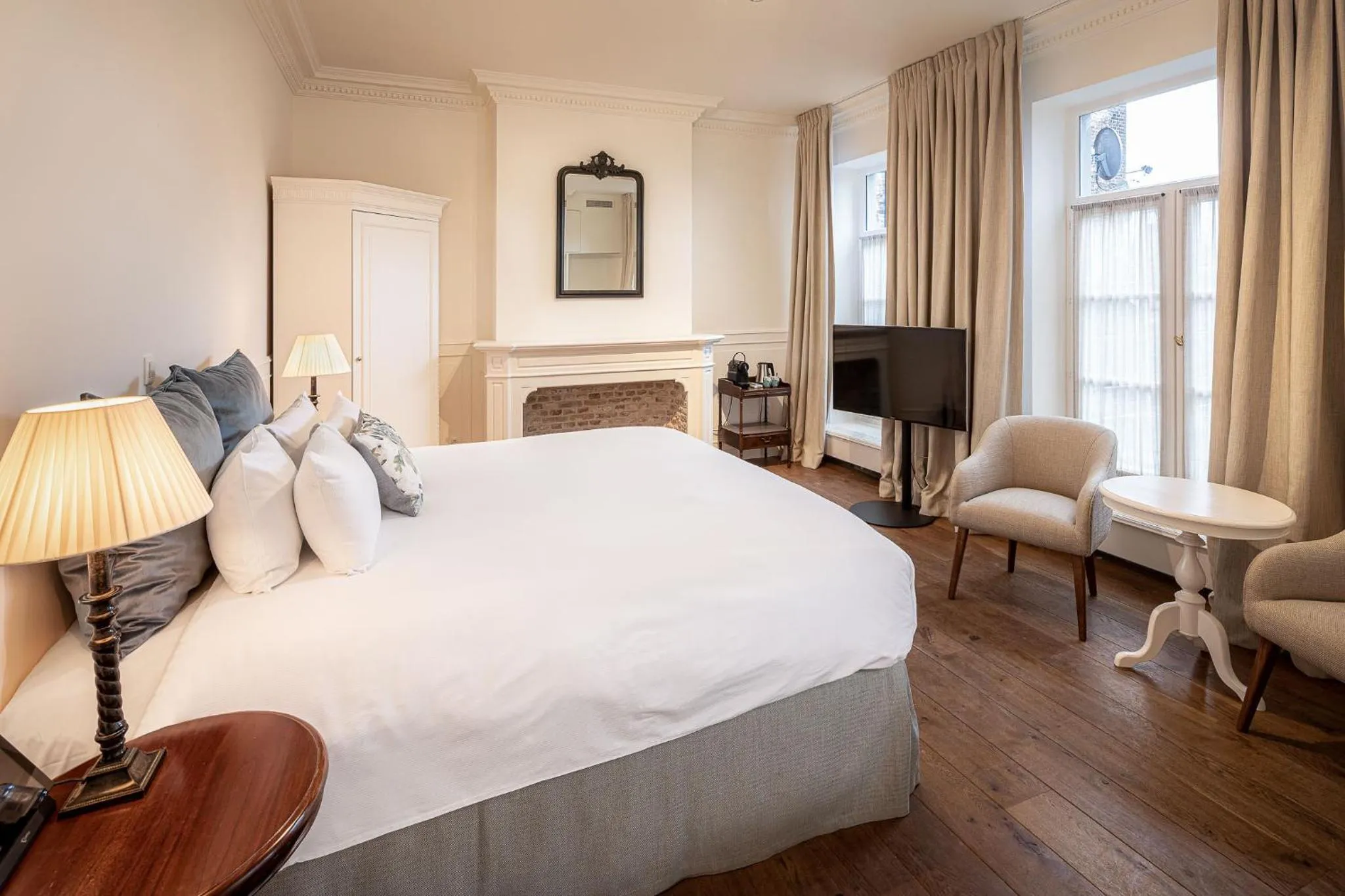 Photo of the whole room, Bed in De Tuilerieën - Small Luxury Hotels of the World