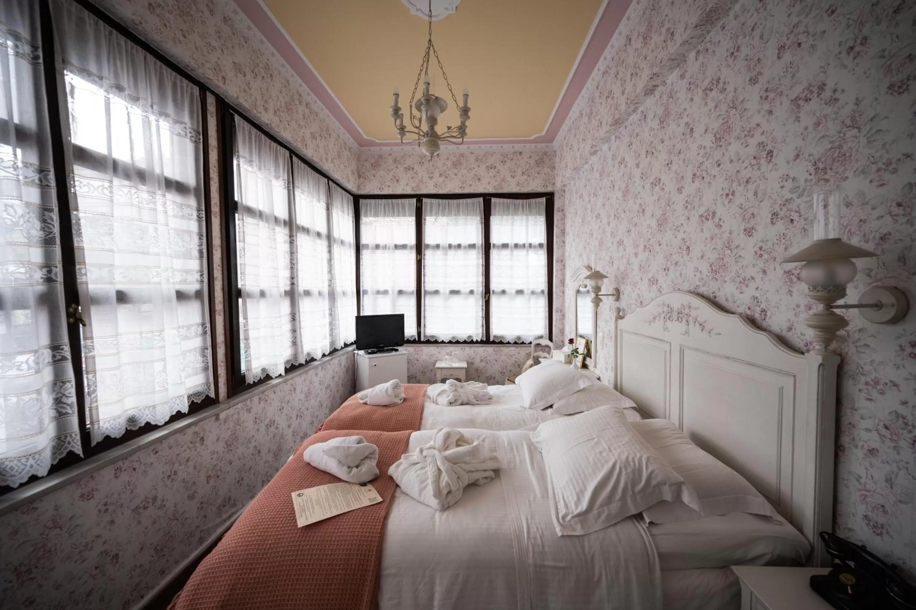 Bed in Boutique Hotel Anagennisis