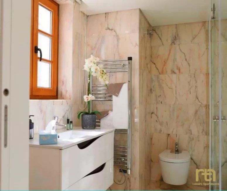 Bathroom in TM Luxury Apartments Lisbon