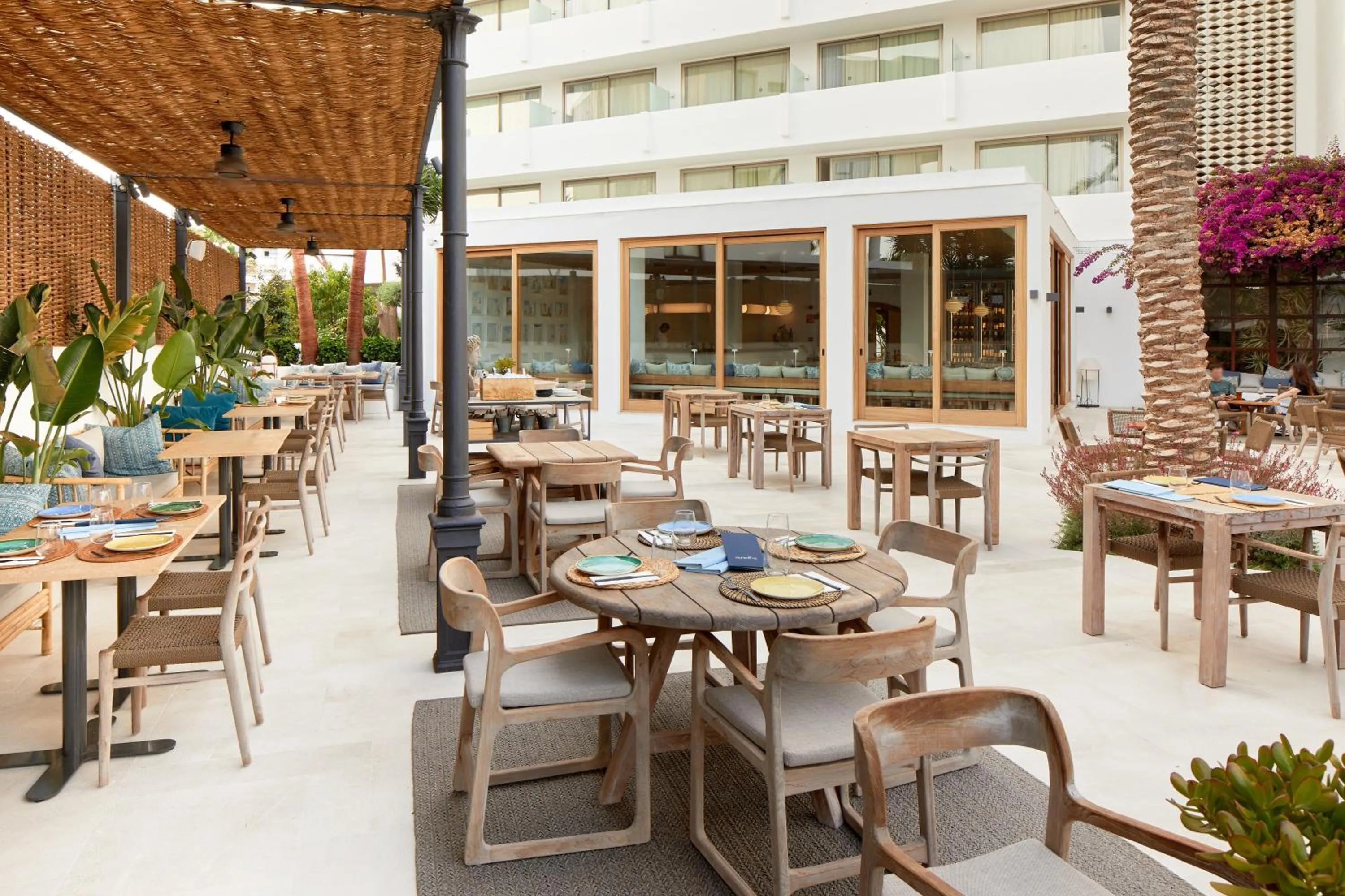 Restaurant/places to eat in Hotel Tres Torres