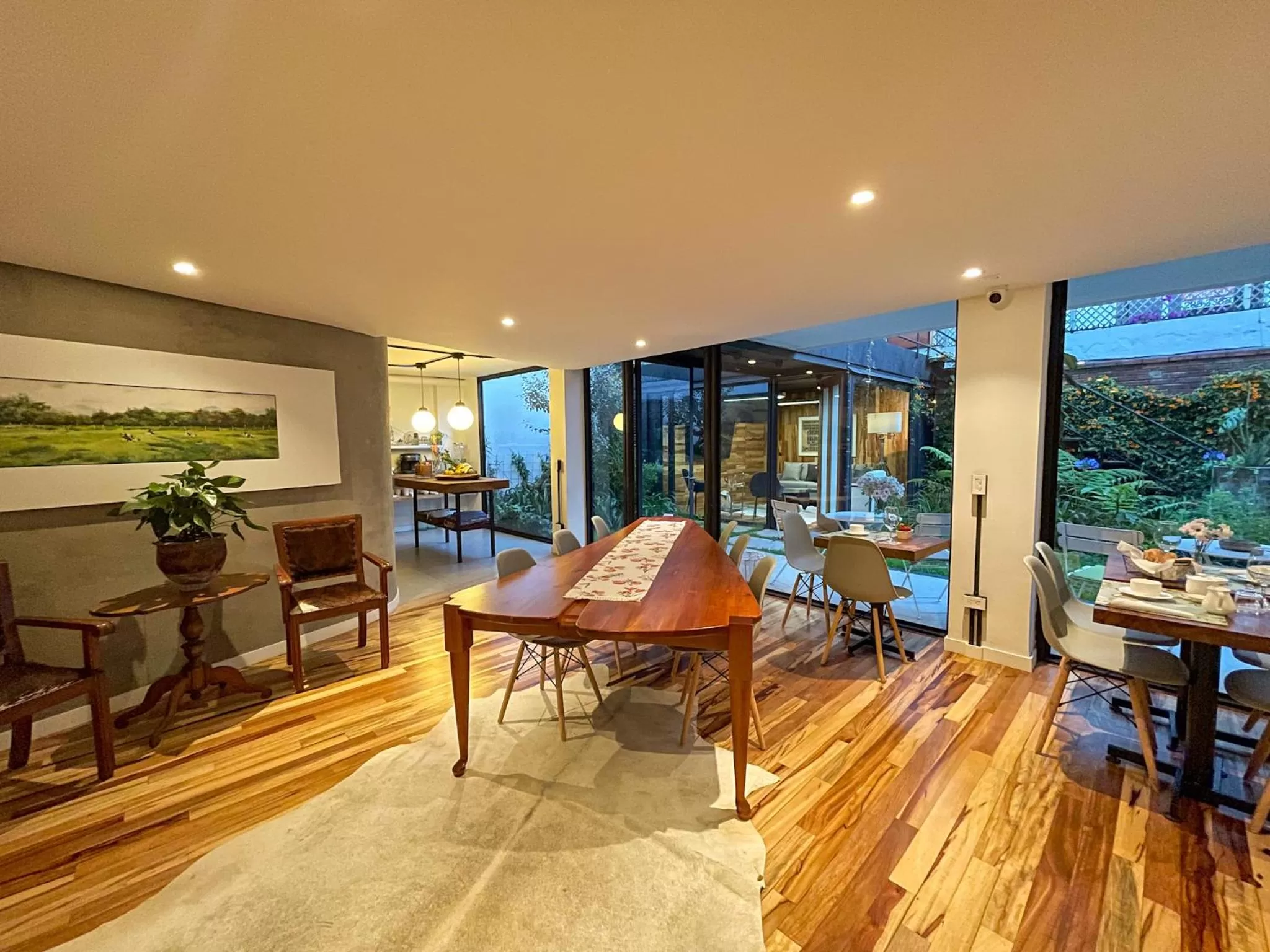 Restaurant/places to eat in Lucitania Hotel Boutique