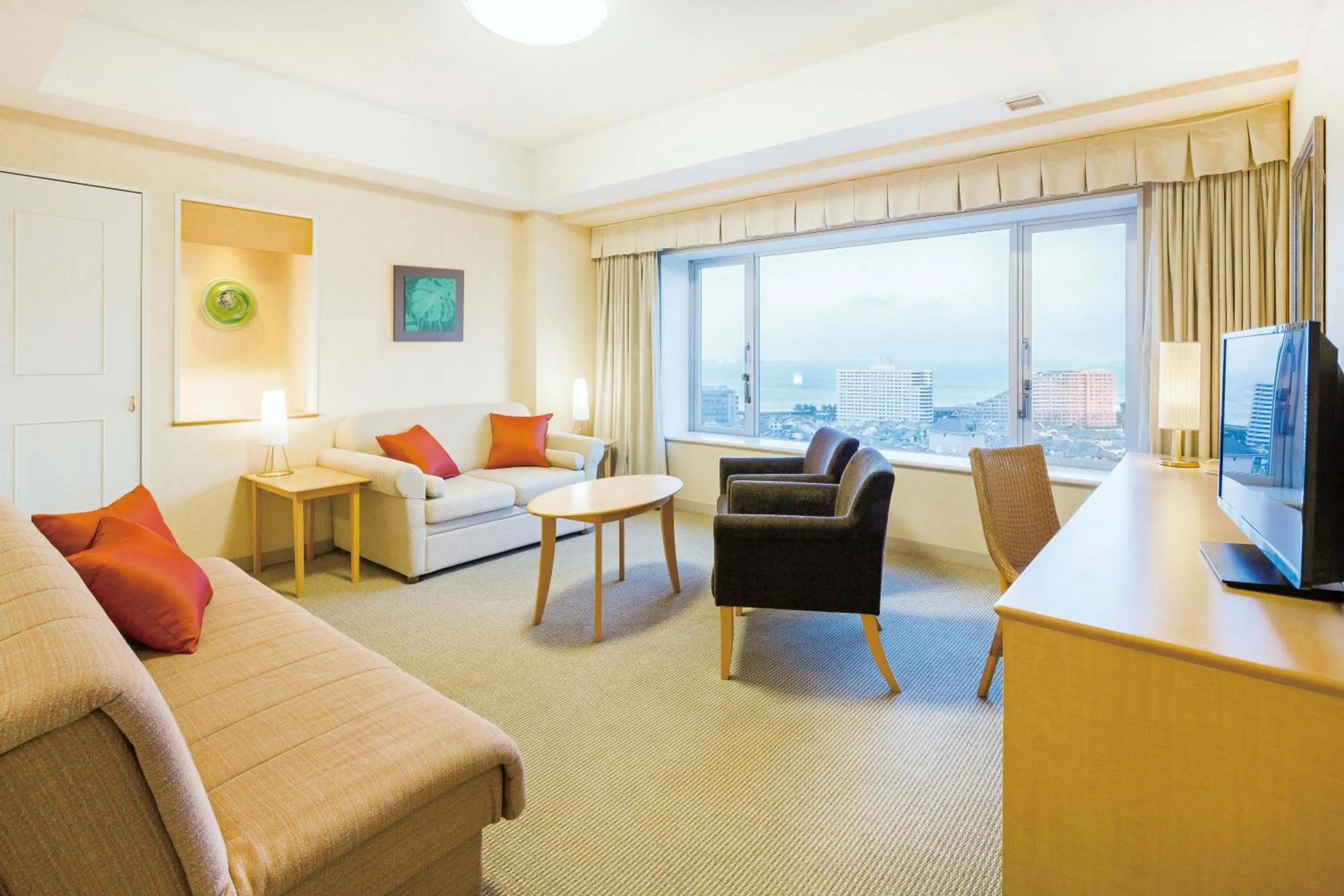 Photo of the whole room in Hotel Emion Tokyo Bay