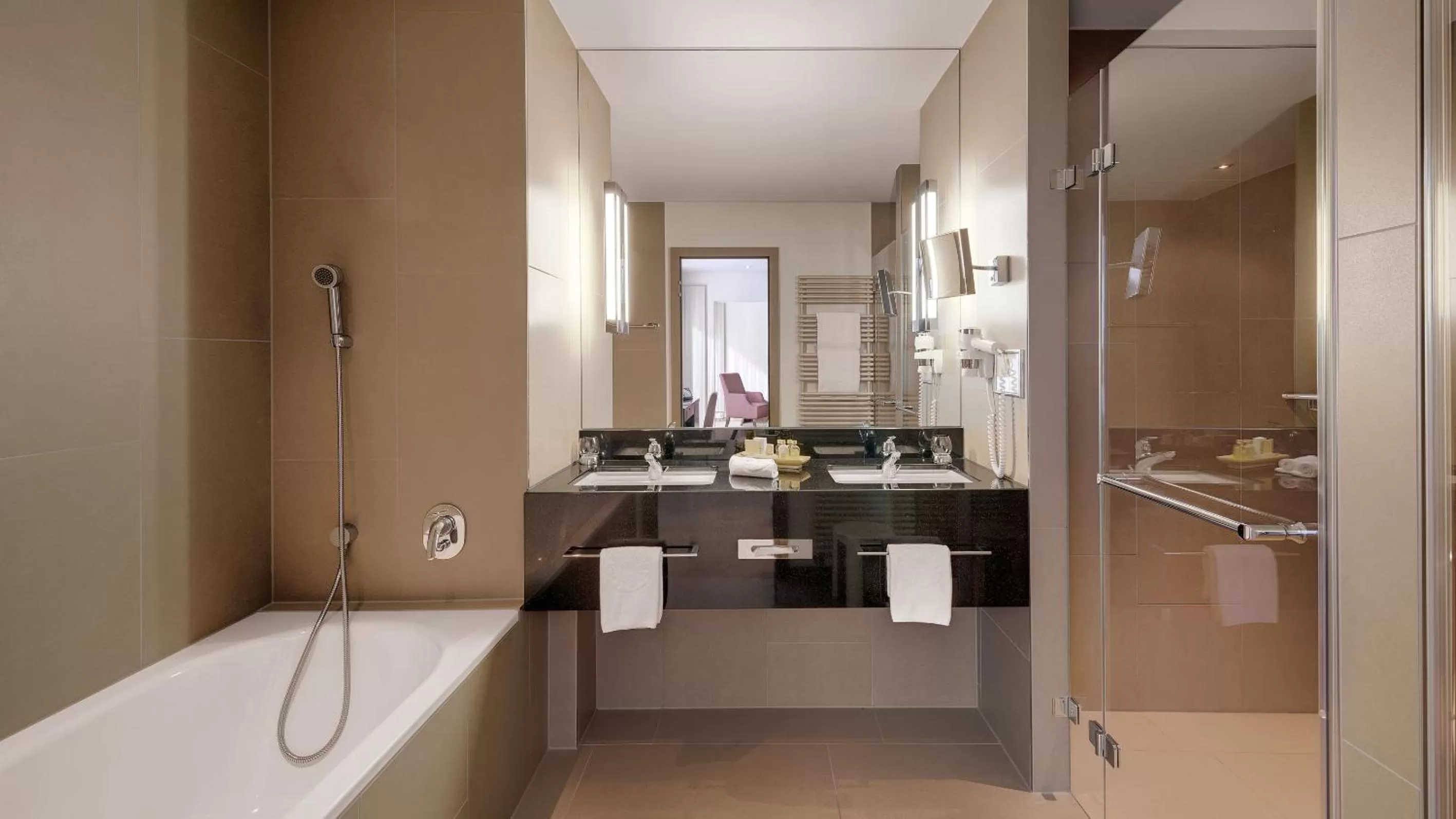 Bathroom in Morosani Schweizerhof