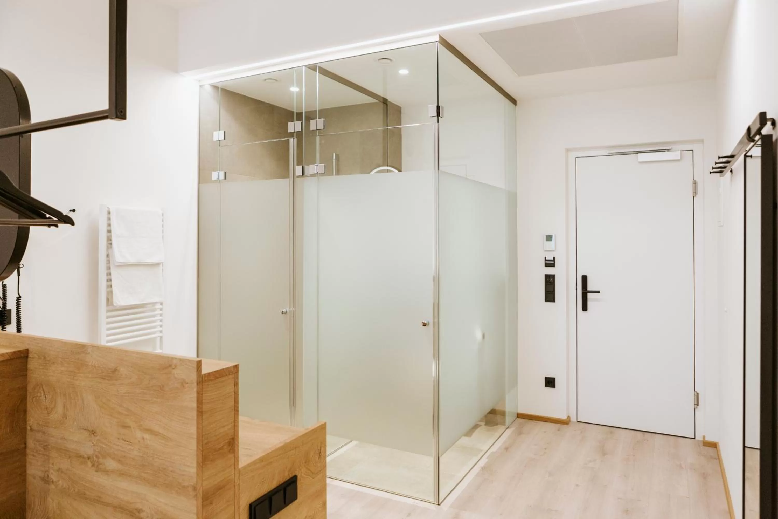 Bathroom in BEE GREEN Linz Self-Check-in-Hotel