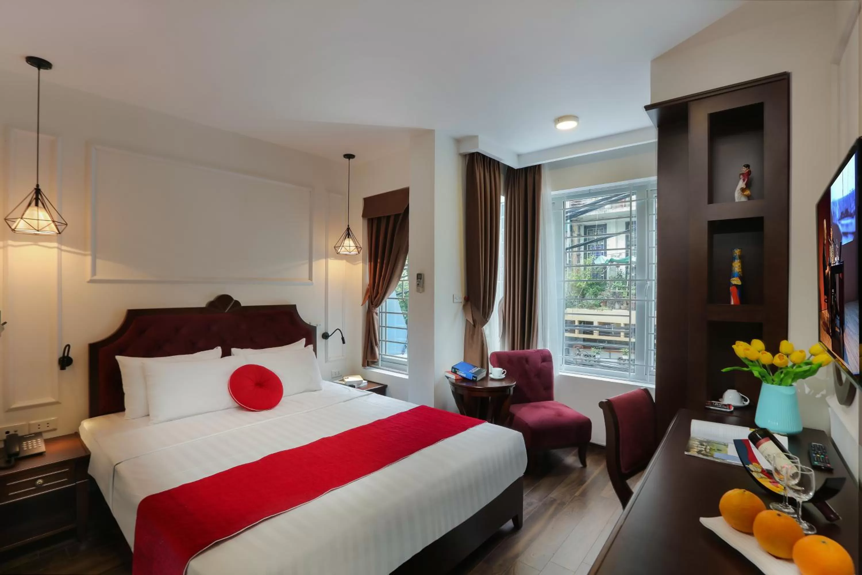 Photo of the whole room, Bed in Hanoi La Vision Hotel