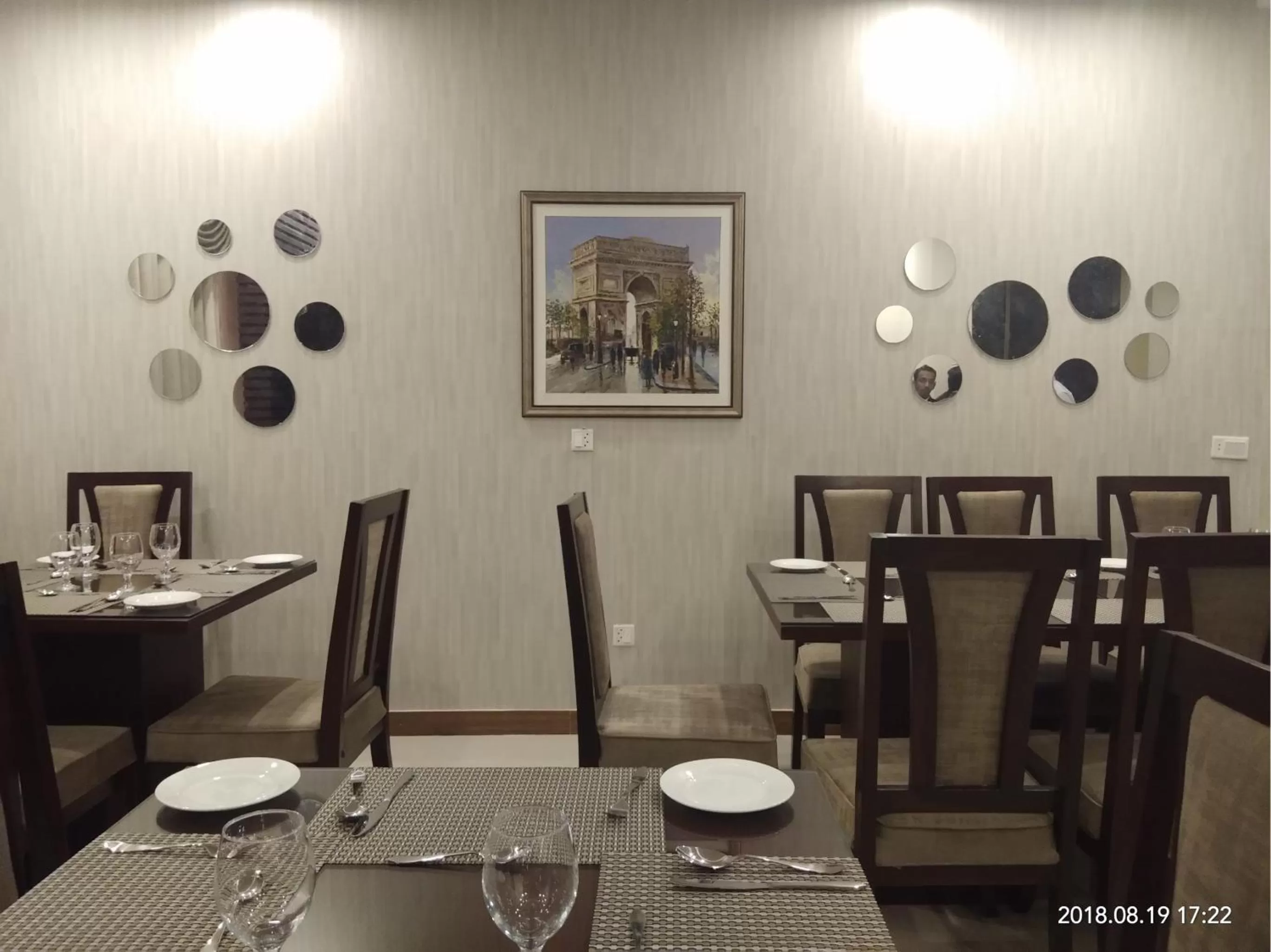 Restaurant/places to eat in S Chalet Multan