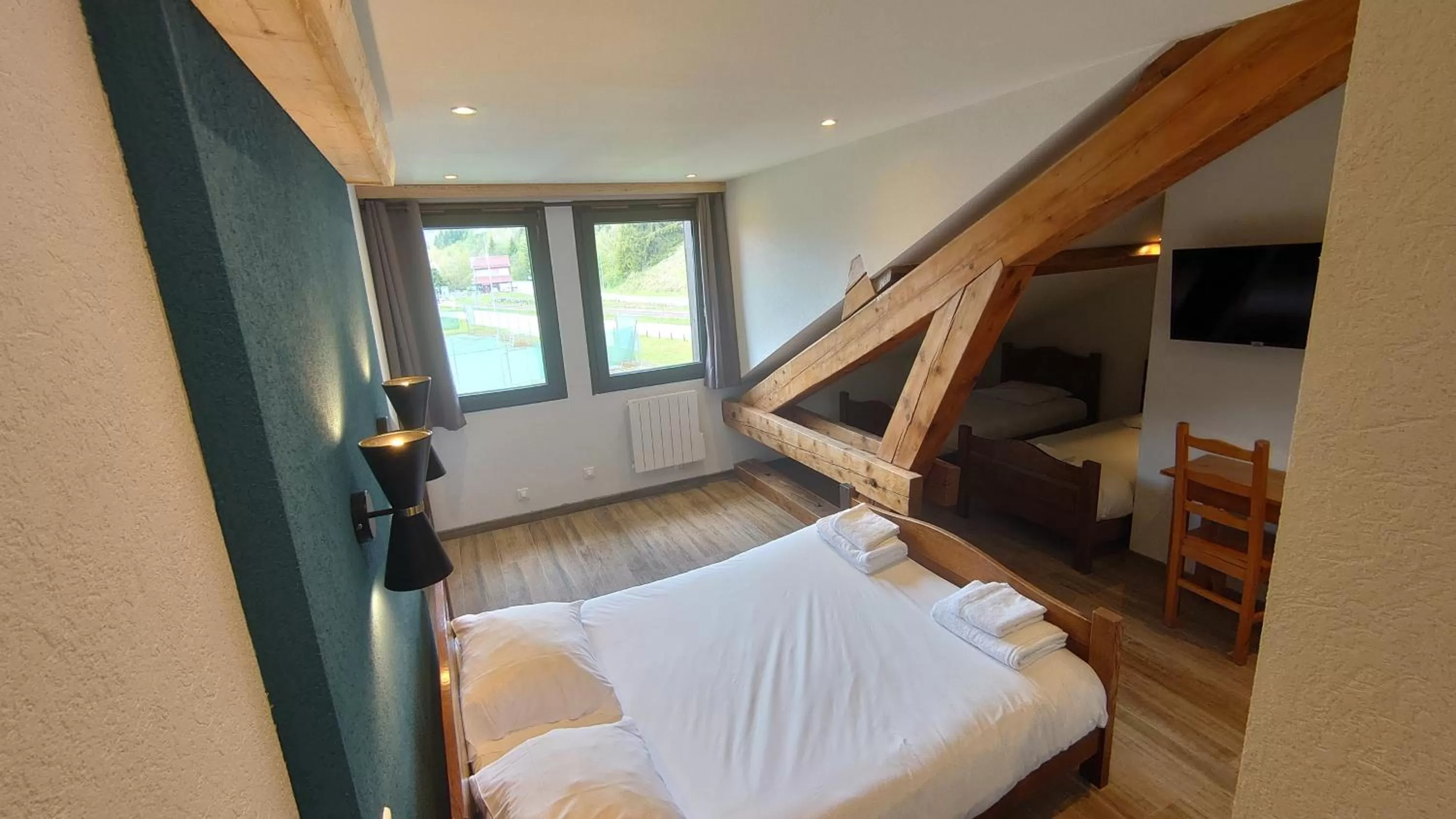 Family Room with Private Bathroom in Espace Morteau