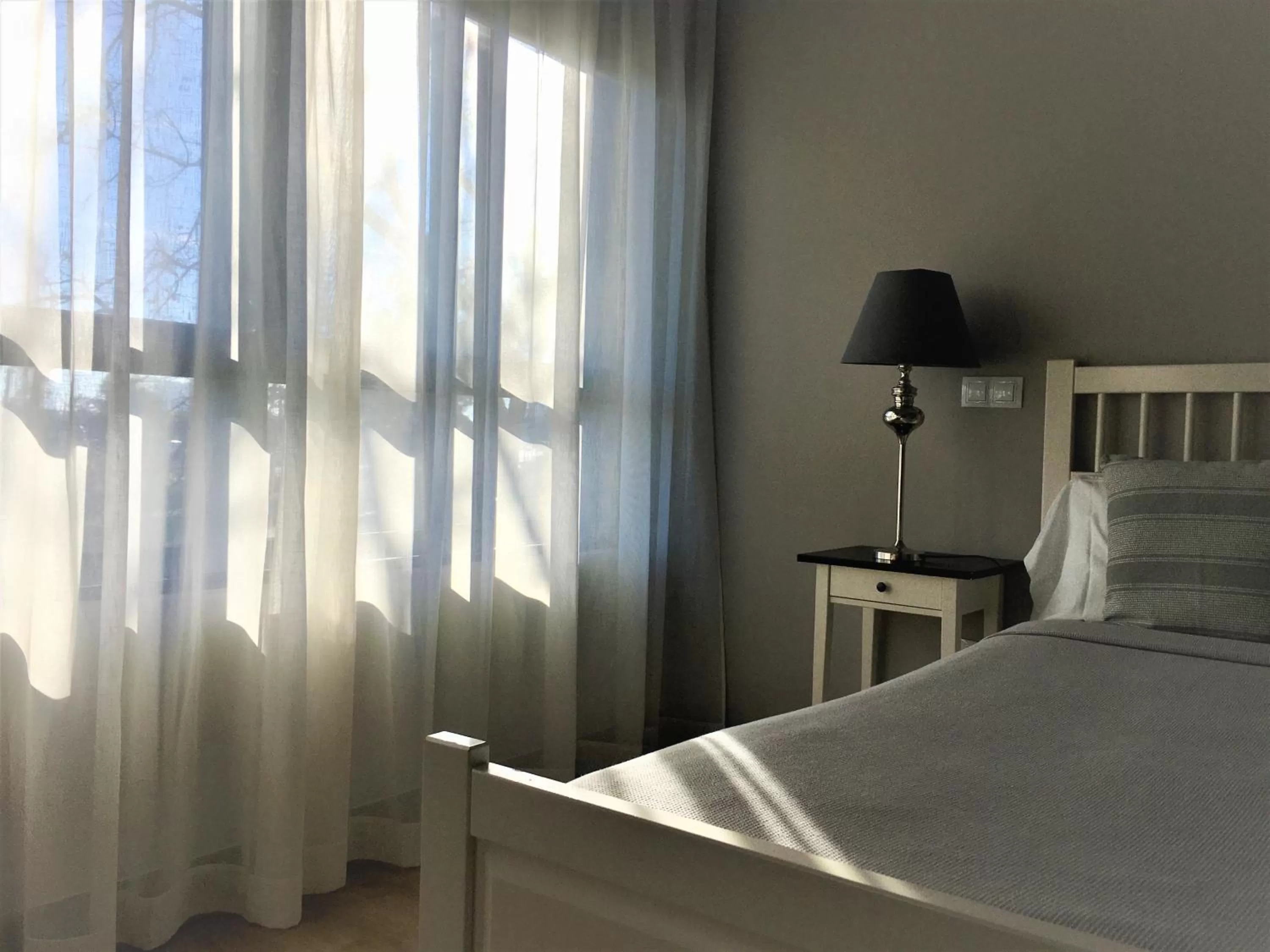 Property building, Bed in MD Modern Hotel - Jardines