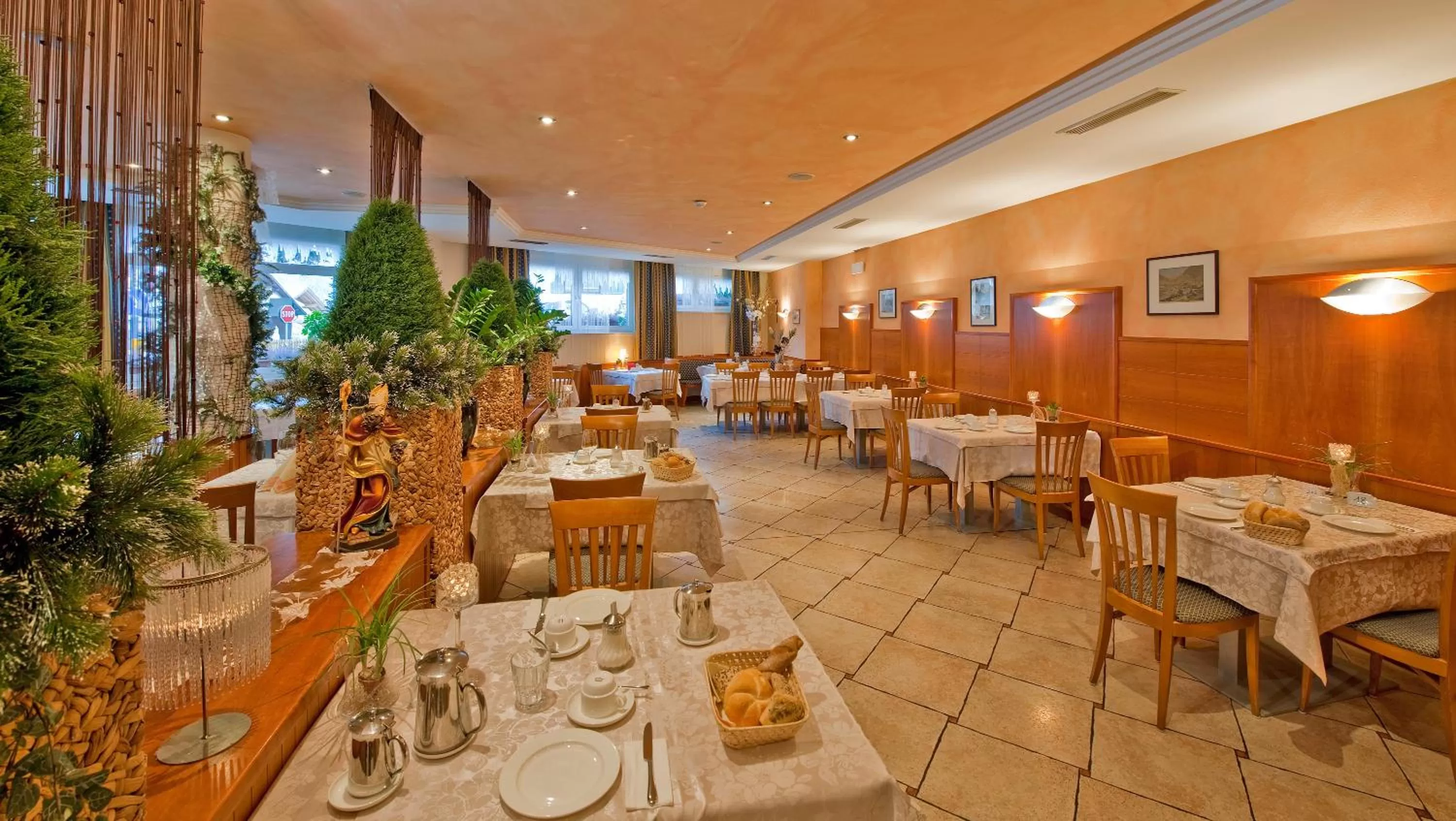 Restaurant/places to eat in Hotel Tannerhof