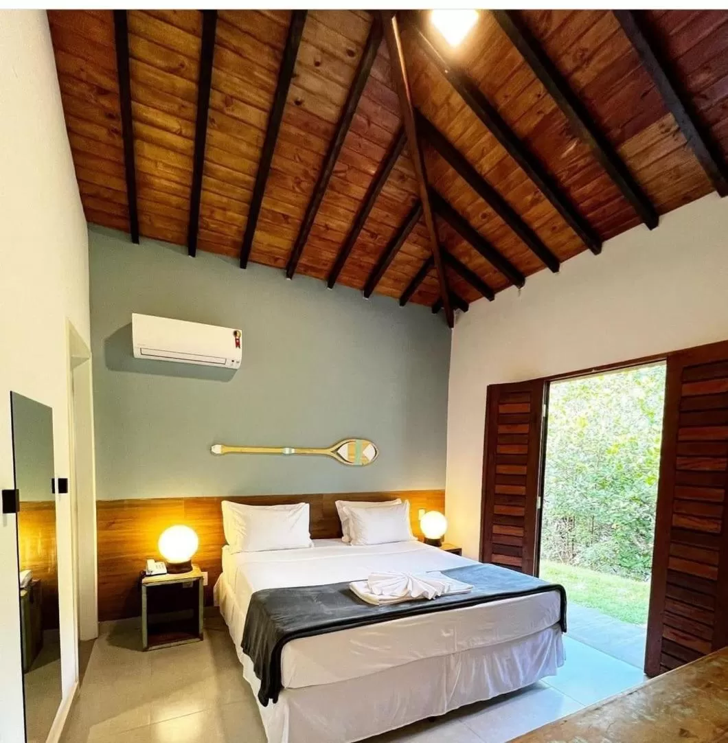 Bedroom, Bed in Angá Beach Hotel