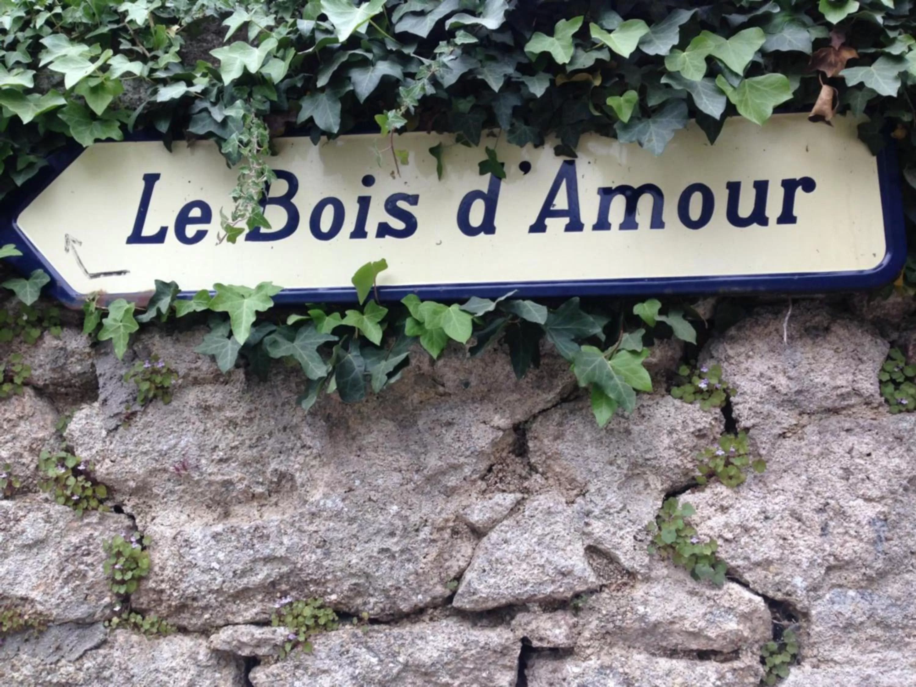Nearby landmark, Property Logo/Sign in Maison Castel Braz