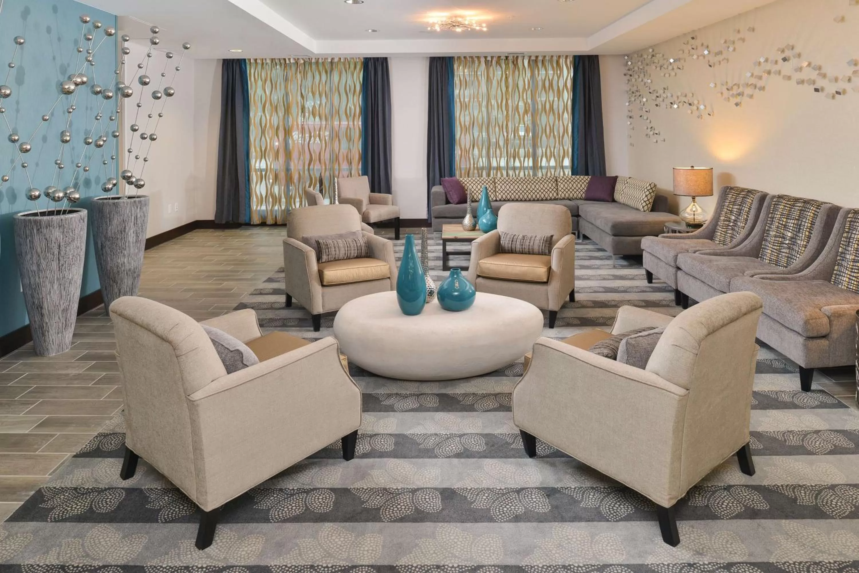 Lobby or reception in Hampton Inn & Suites Des Moines Downtown