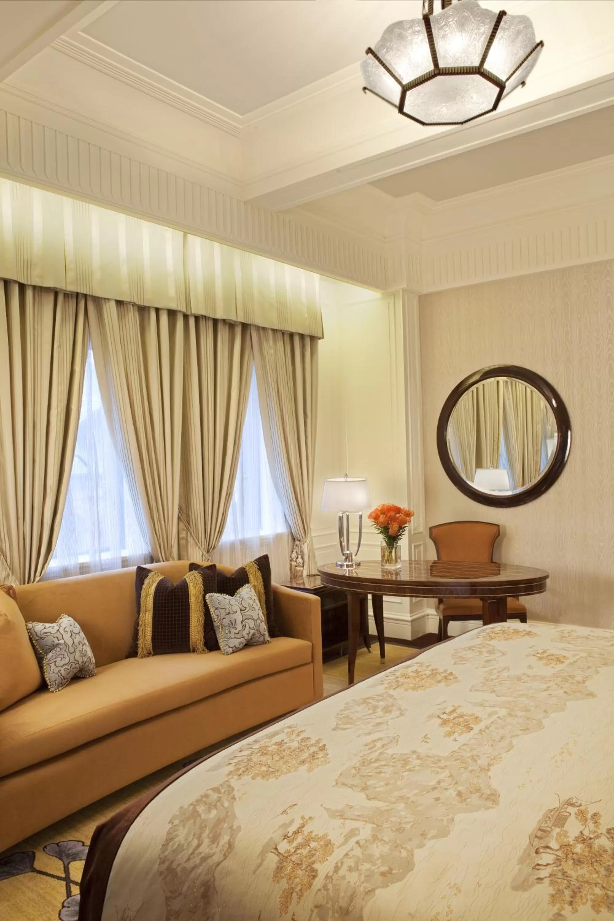 Area and facilities, Bed in Fairmont Peace Hotel on the Bund