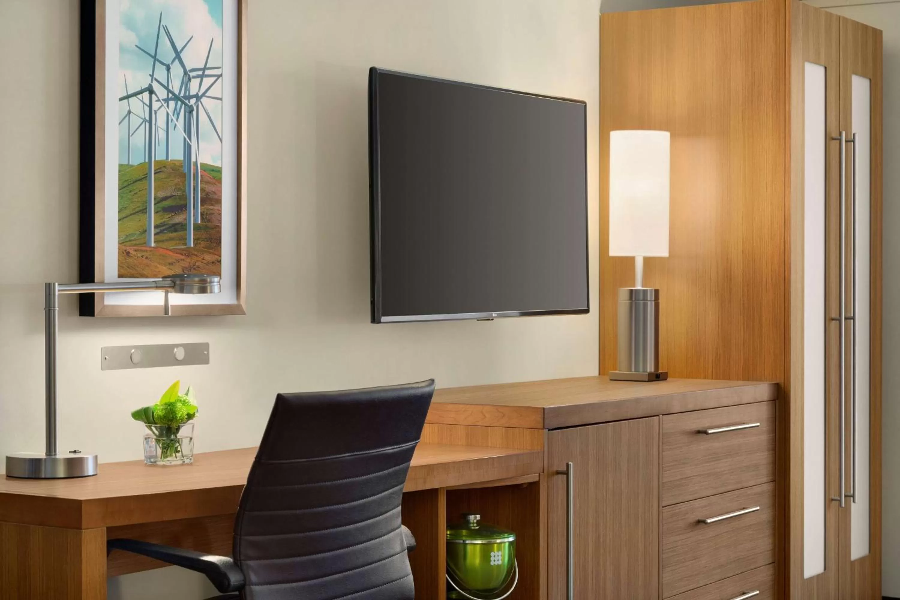 Photo of the whole room in Hyatt Place Vacaville